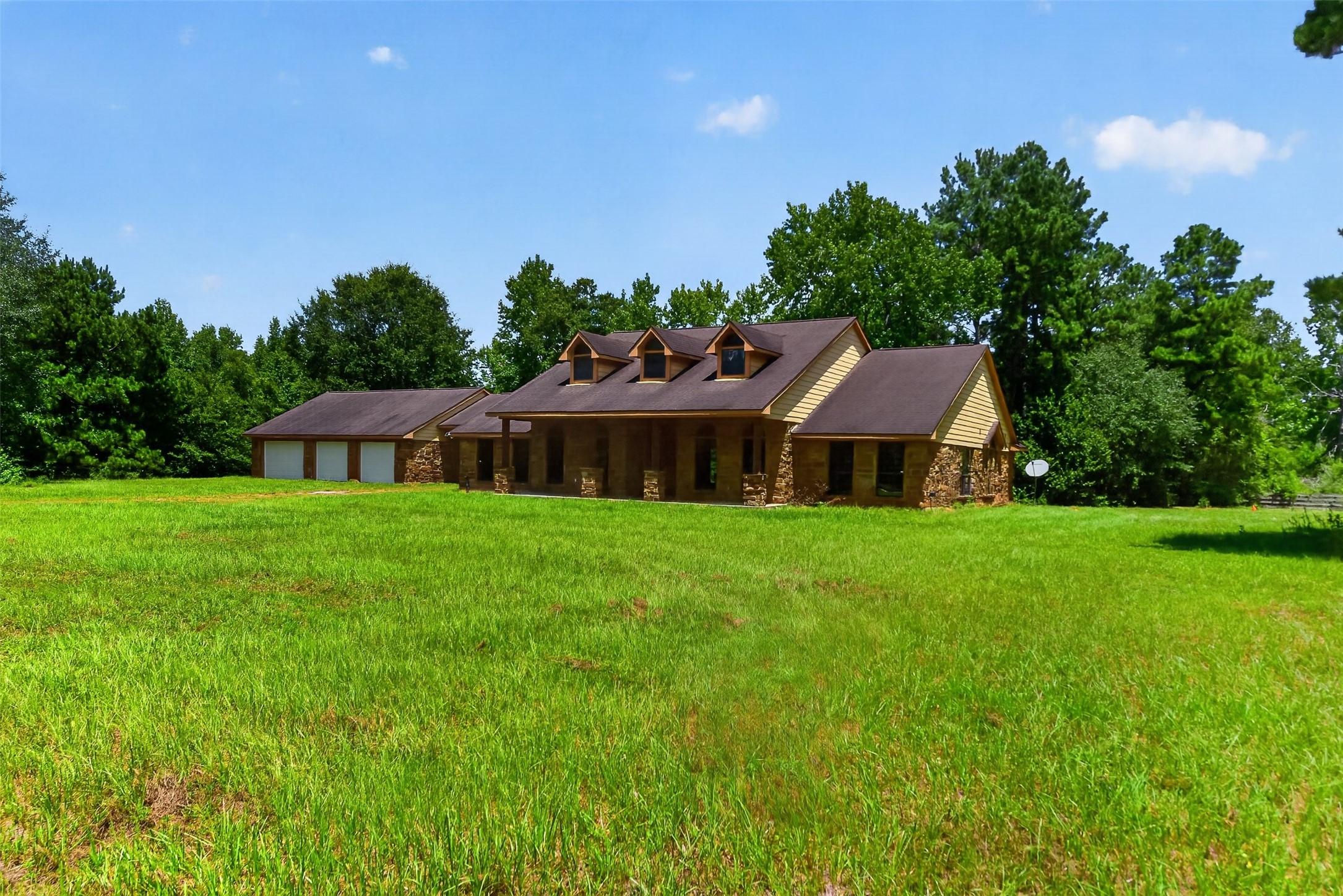 21371 Doru Drive Property Photo 3