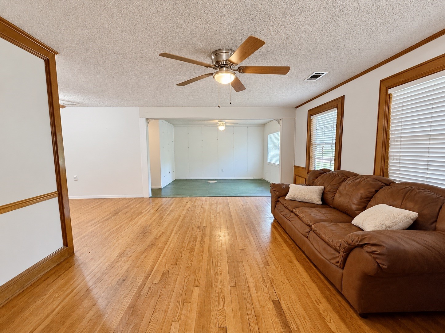 409 Oak Drive Property Photo 5