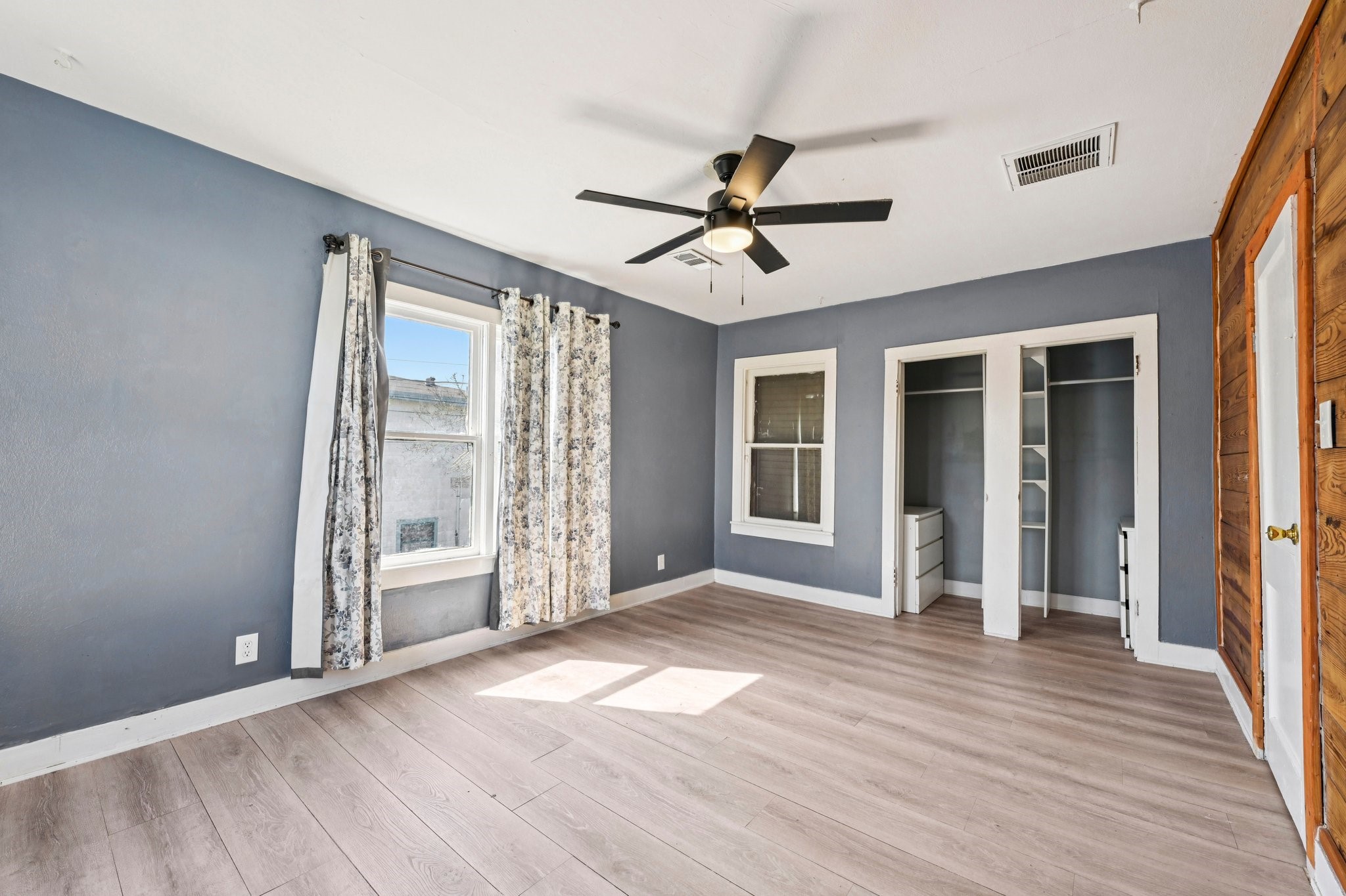 5224 Bernardo De-galvez Unit B Property Photo 17