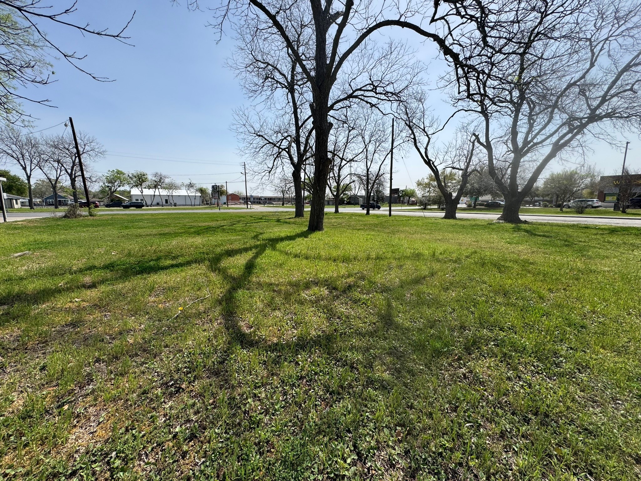 1301 N Main Street Property Photo