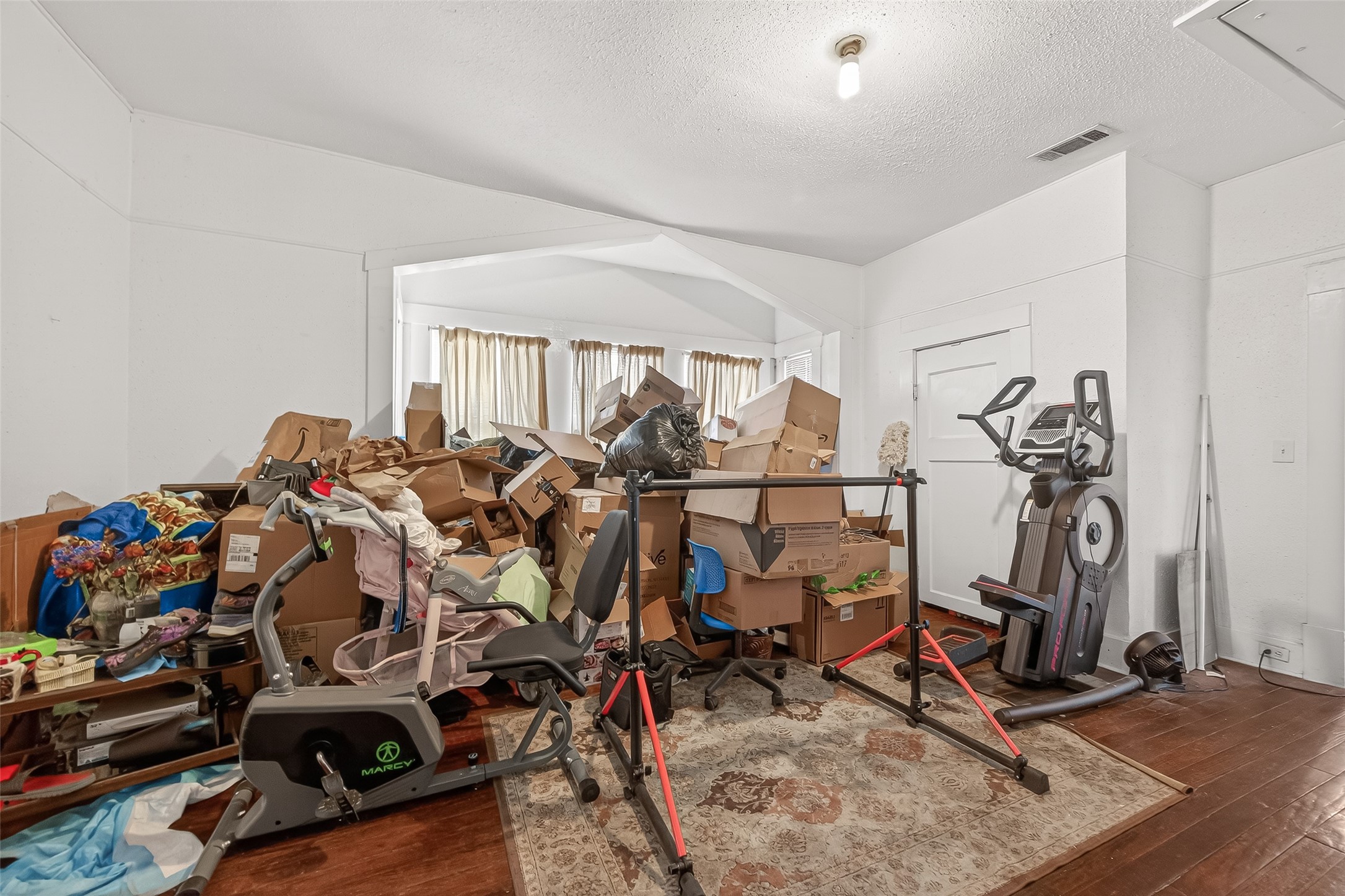 1110 Mathis Street Property Photo 6