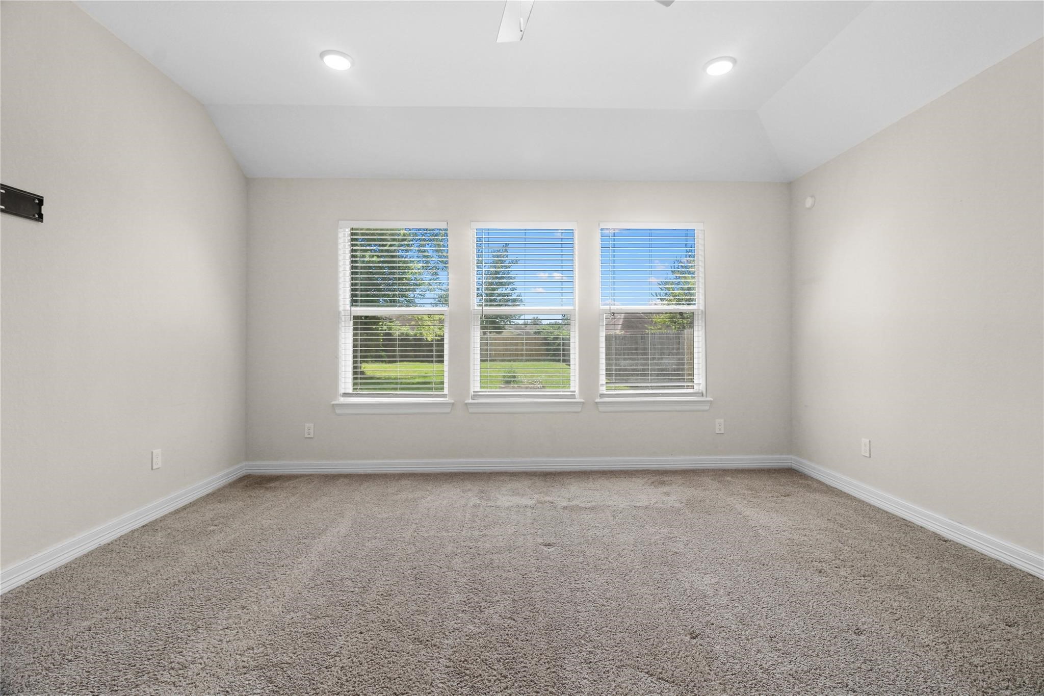 1208 Henderson Road Property Photo 4
