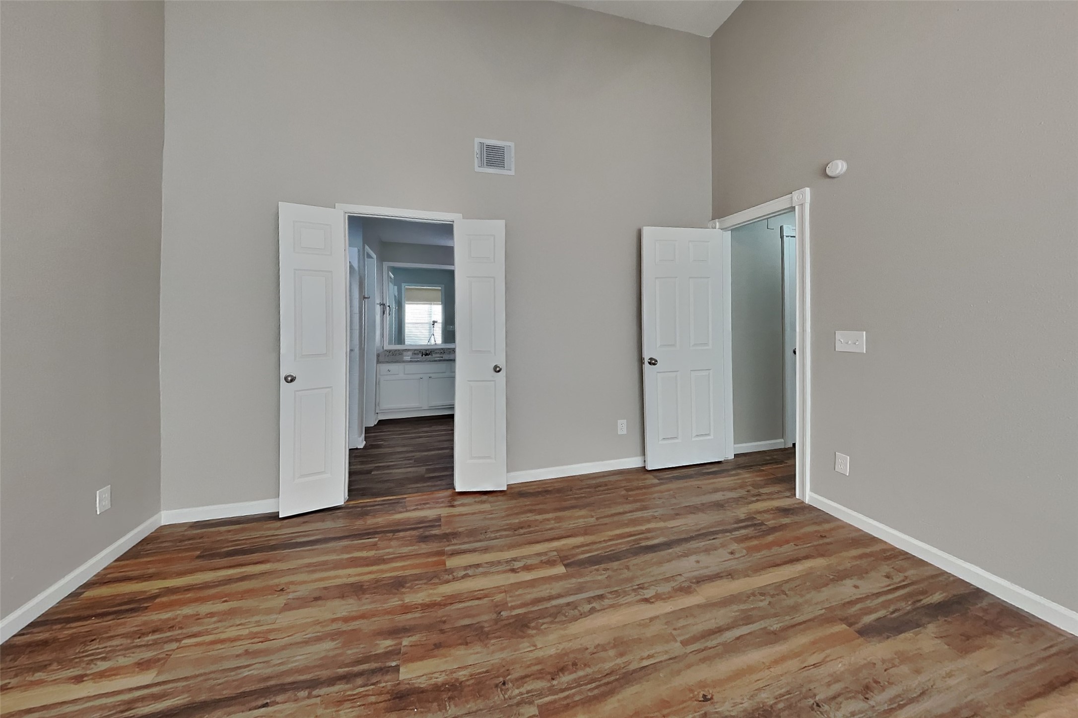 9211 Wandsworth Drive Property Photo 10