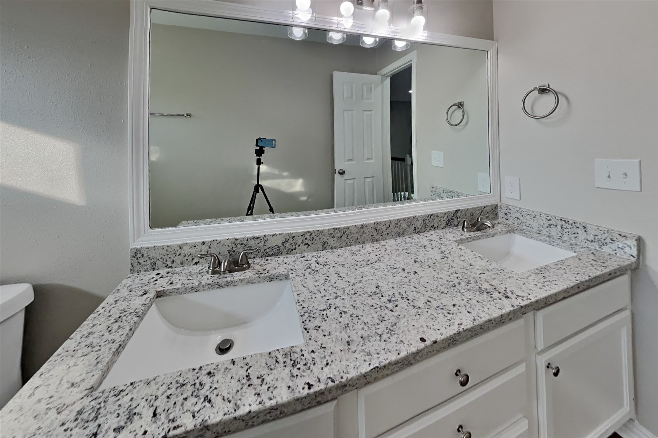 9211 Wandsworth Drive Property Photo 17