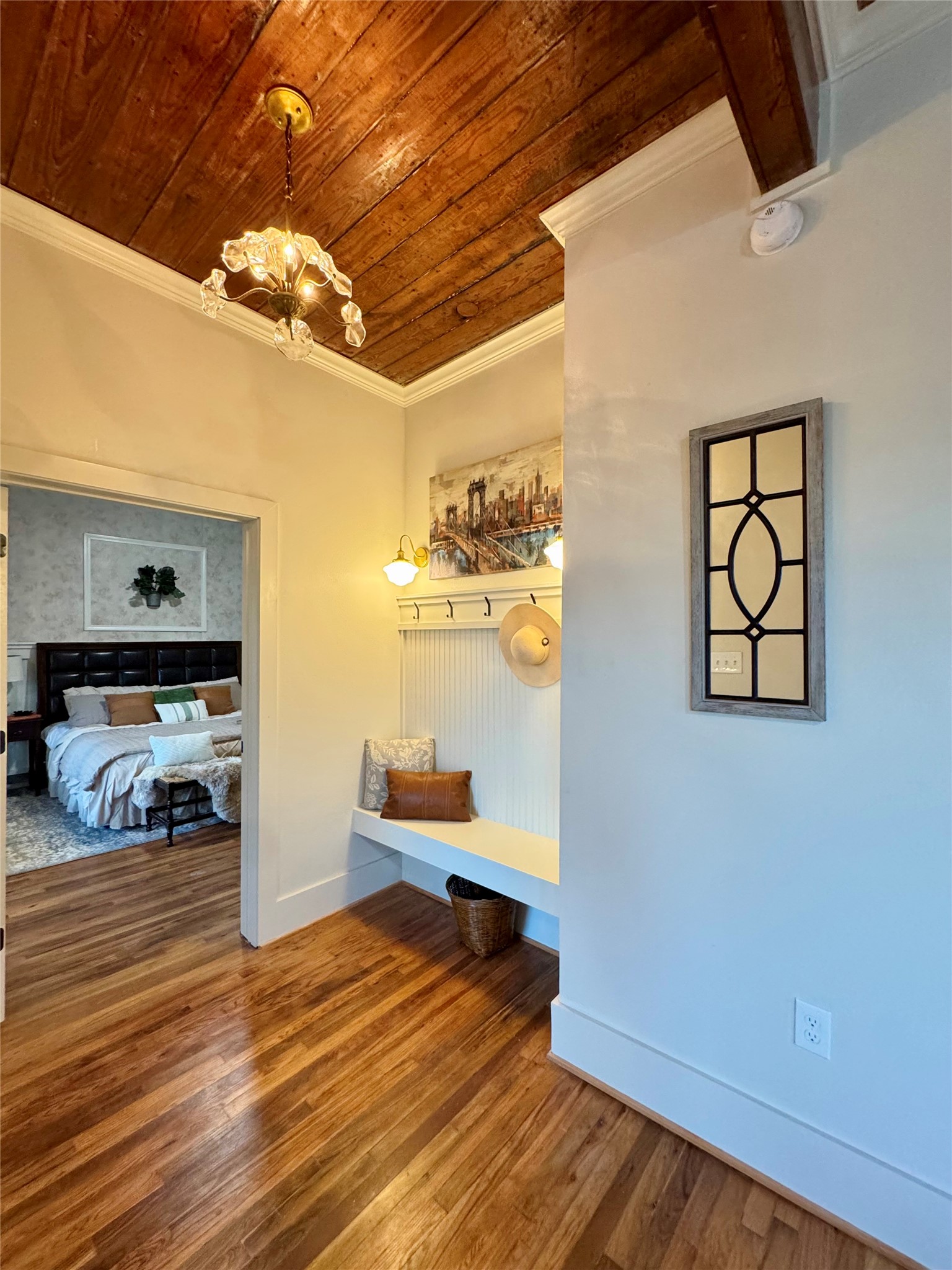2109 Gentry Street Property Photo 9