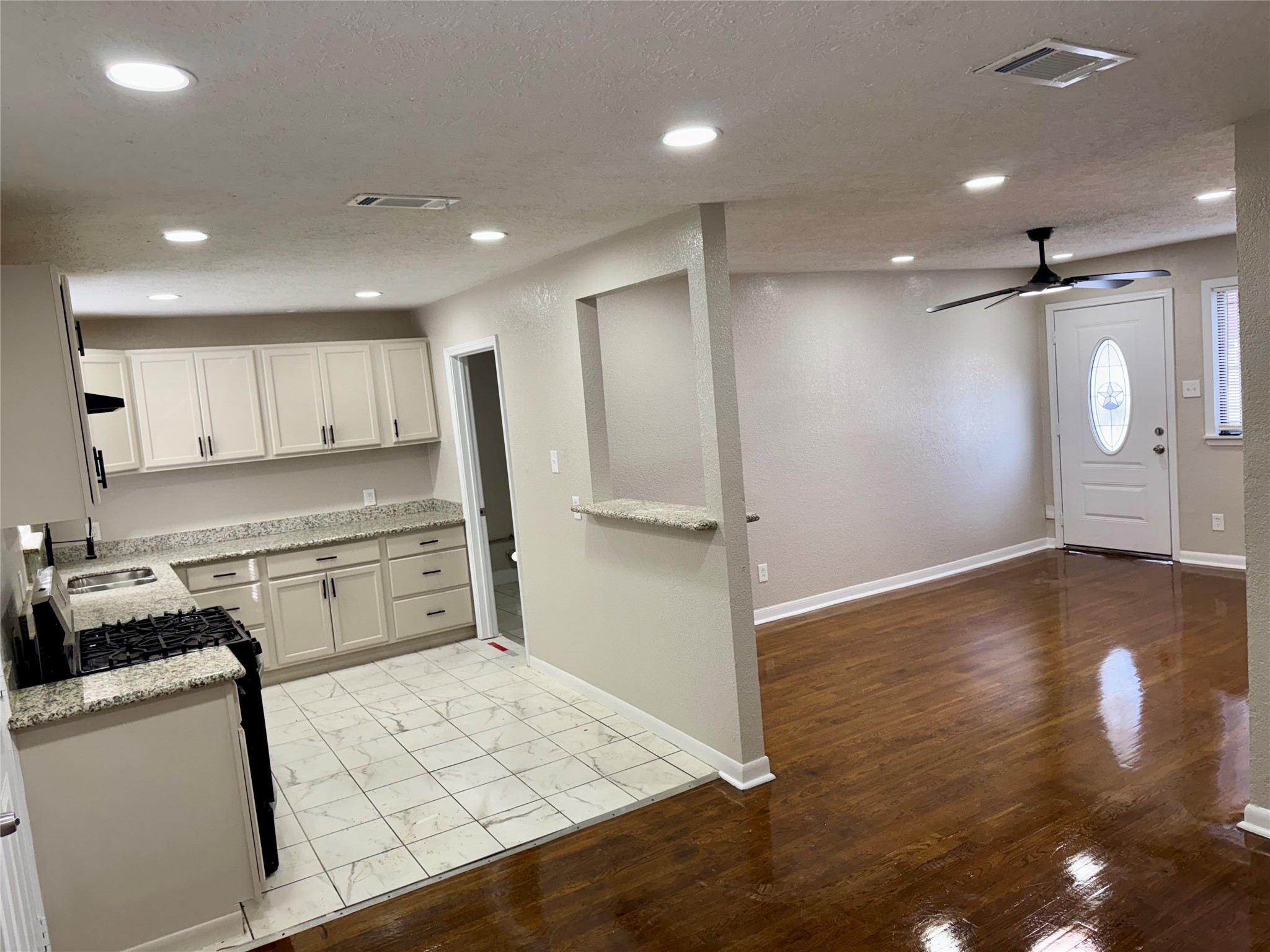 1307 Armor Avenue Property Photo 3