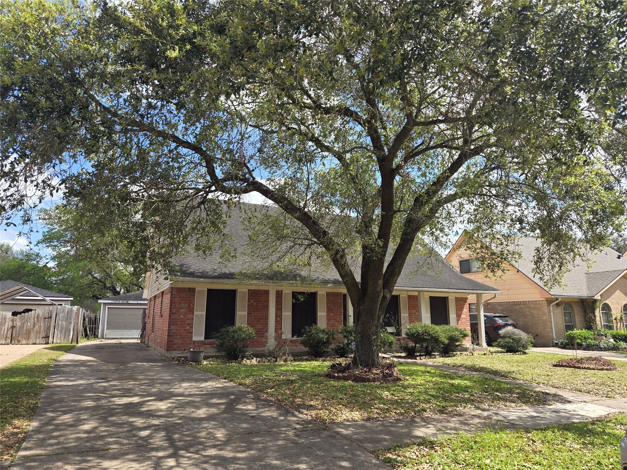 12019 Arrowhead Glen Drive Property Photo