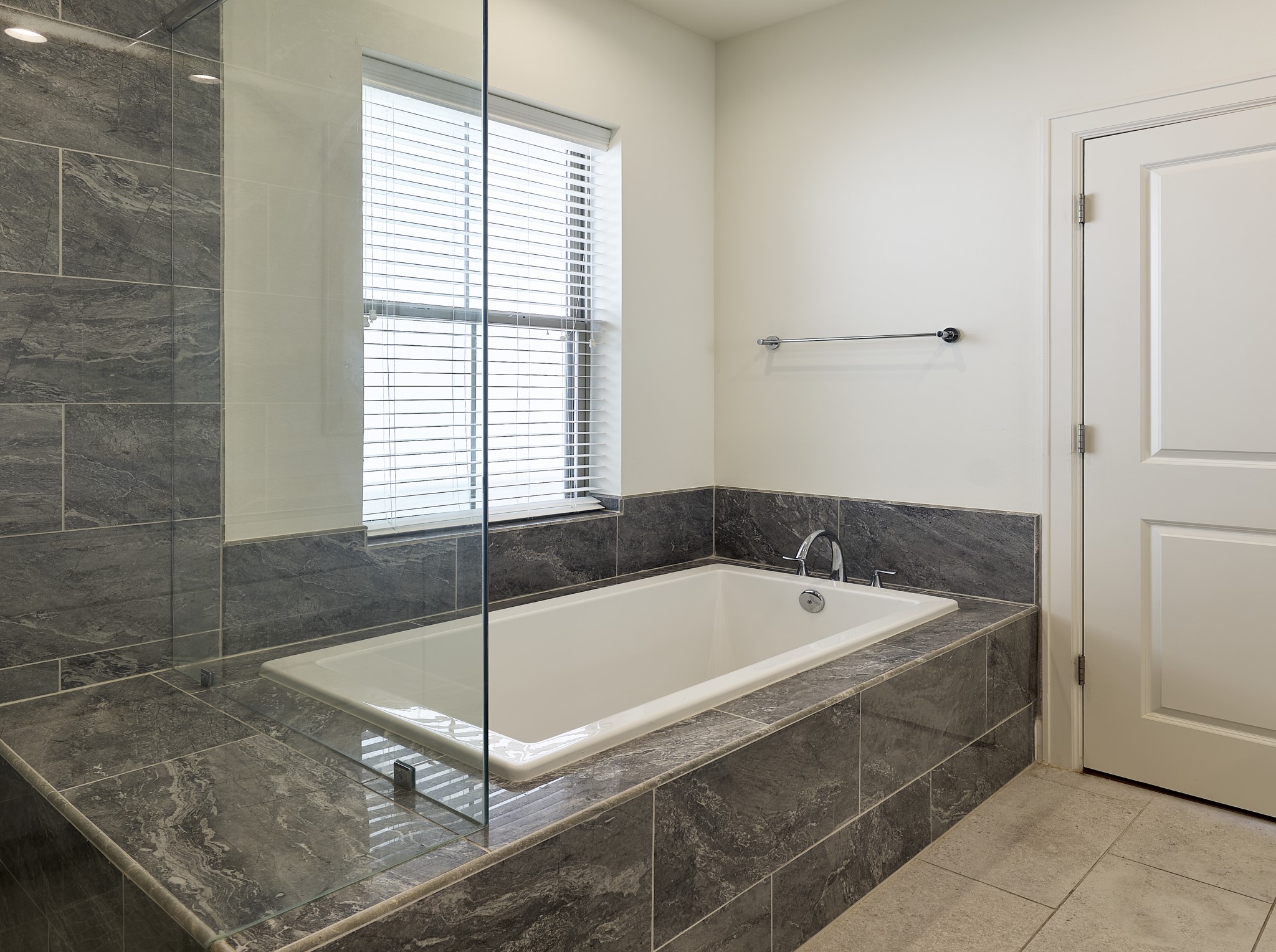 25118 Devlin Creek Drive Property Photo 19
