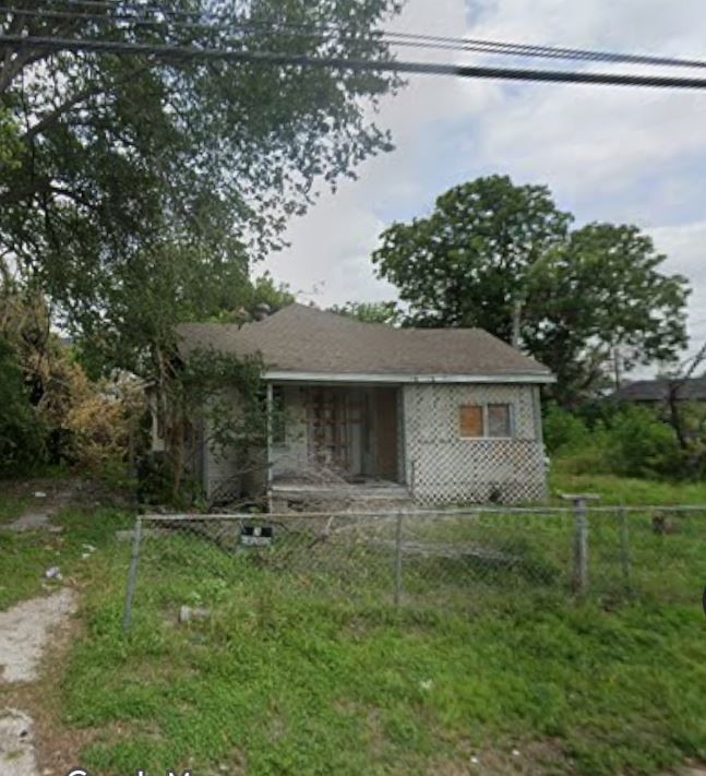 3812 Yale Street