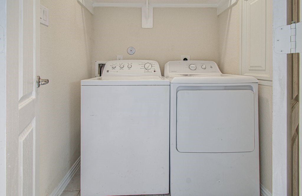309 Burgundy Drive Property Photo 17