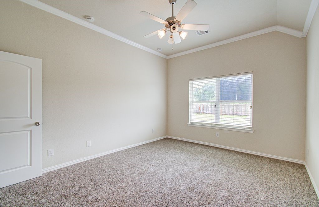 309 Burgundy Drive Property Photo 24