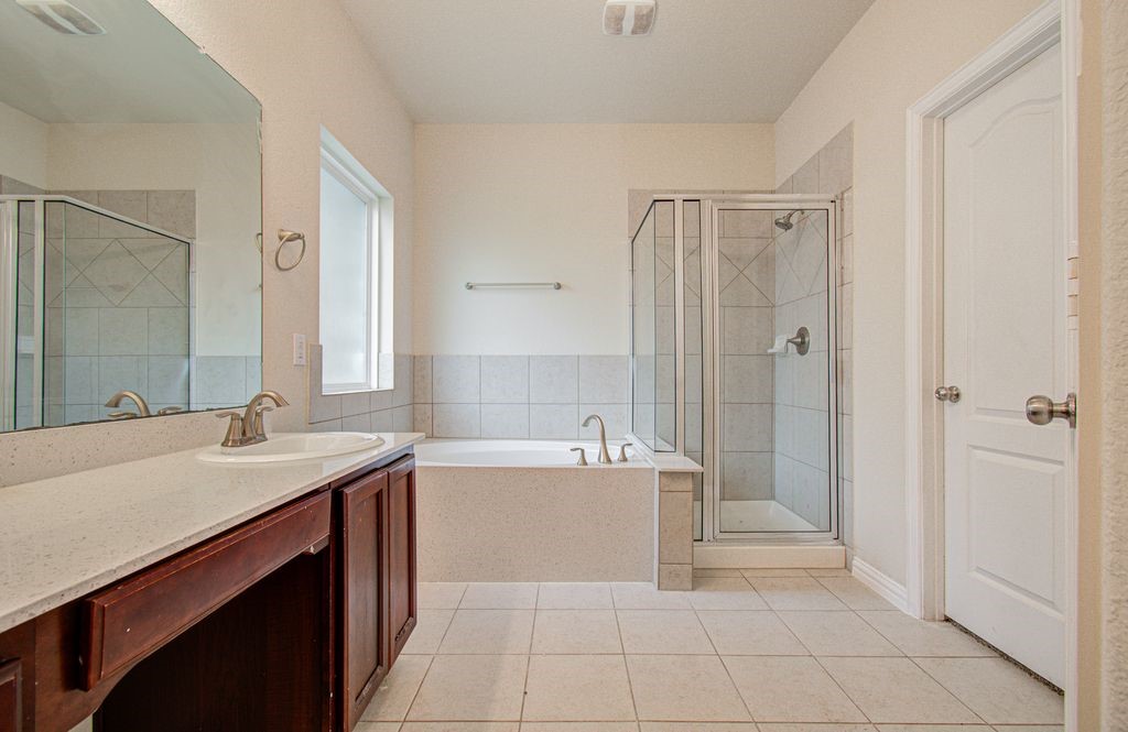 309 Burgundy Drive Property Photo 25