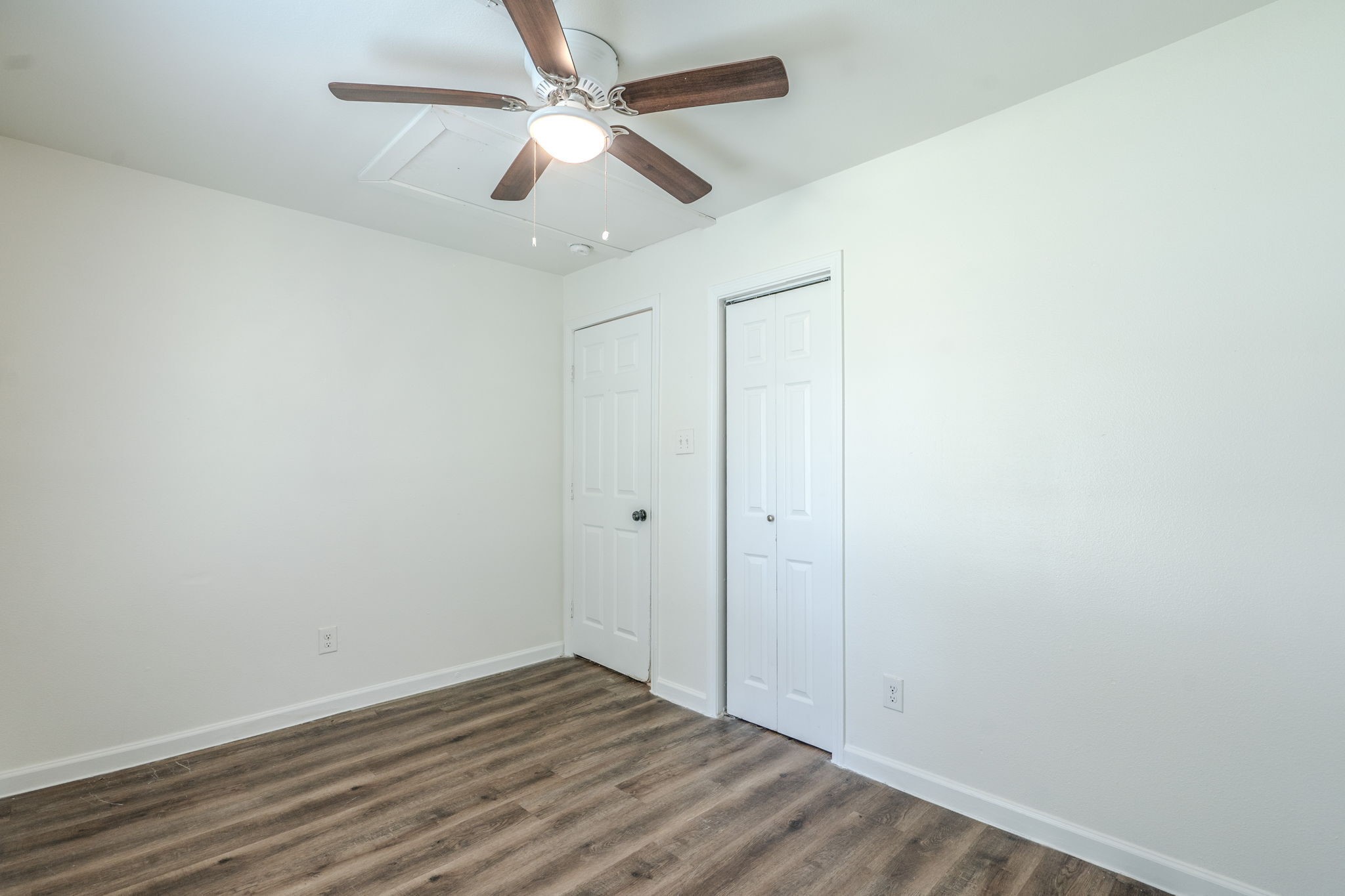 122 Oak Street Property Photo 14