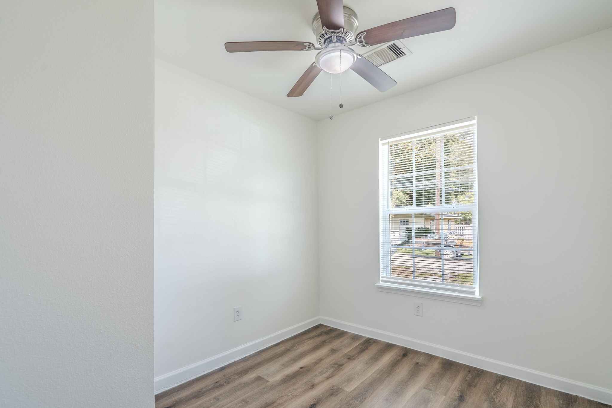 122 Oak Street Property Photo 20