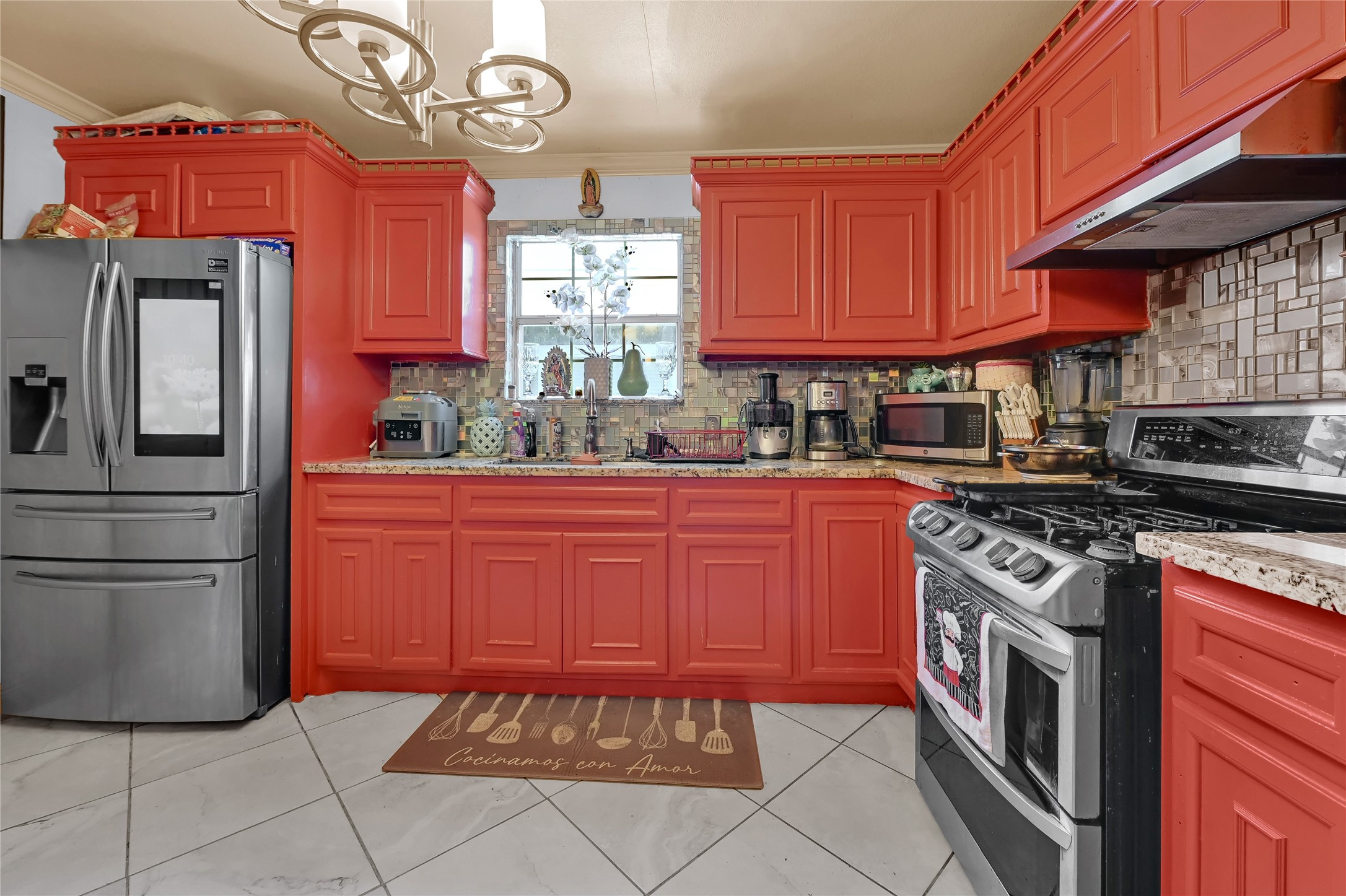1318 Des Jardines Street Property Photo 8