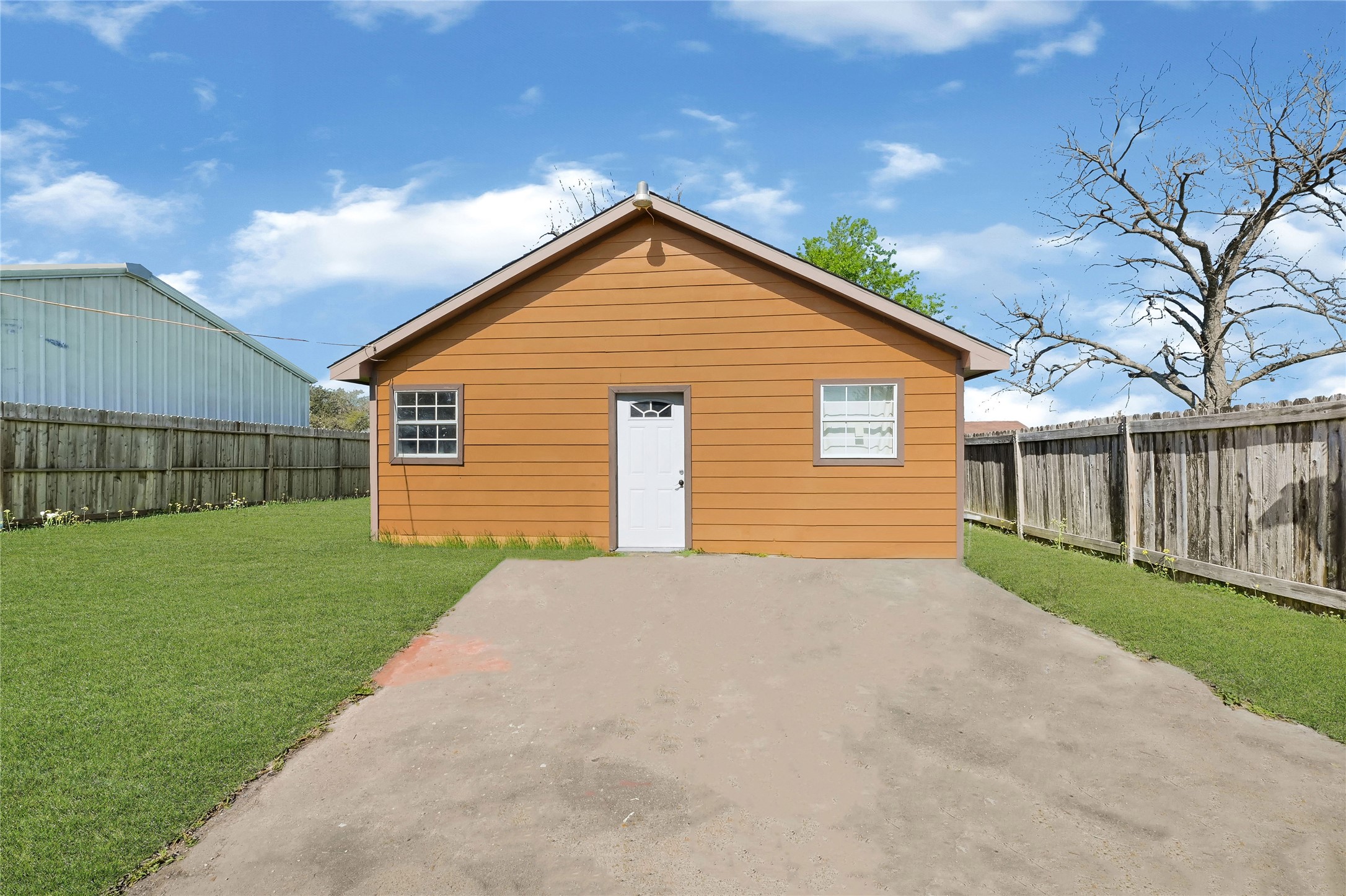 1318 Des Jardines Street Property Photo 17
