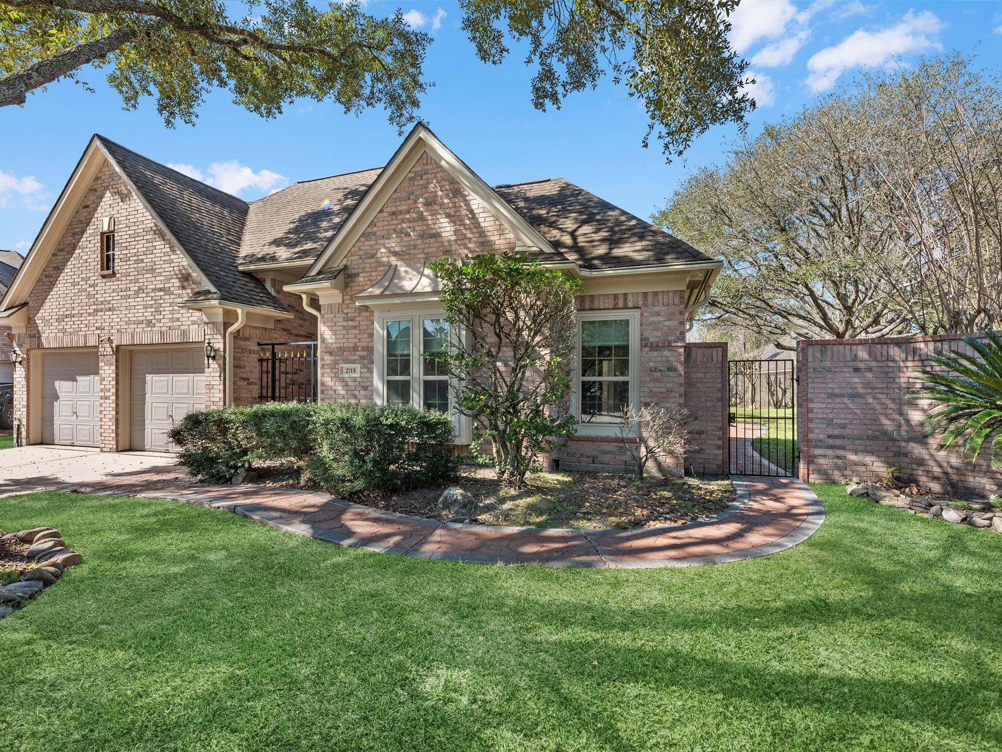 2715 Penmere Court Property Photo 3