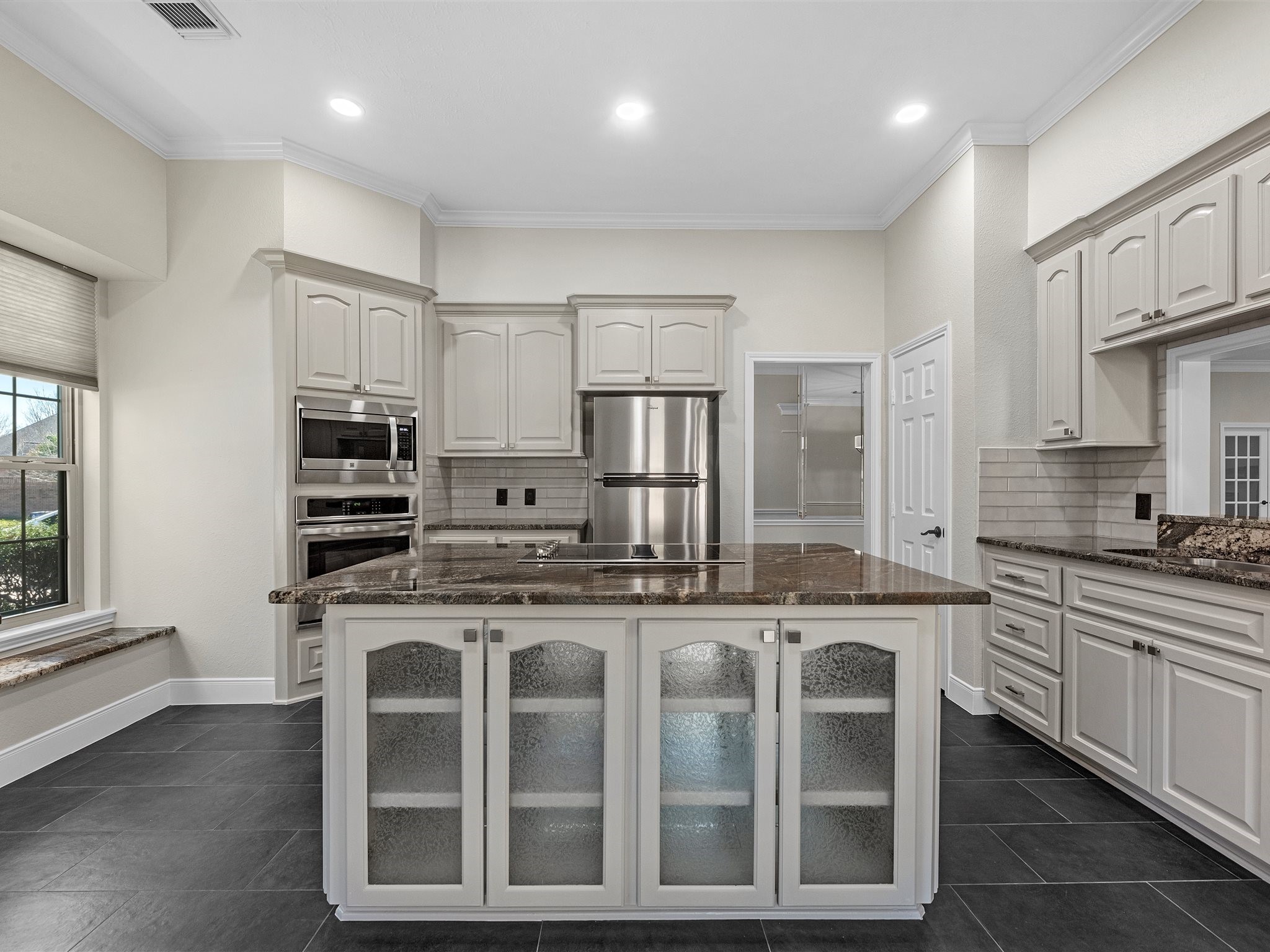 2715 Penmere Court Property Photo 8