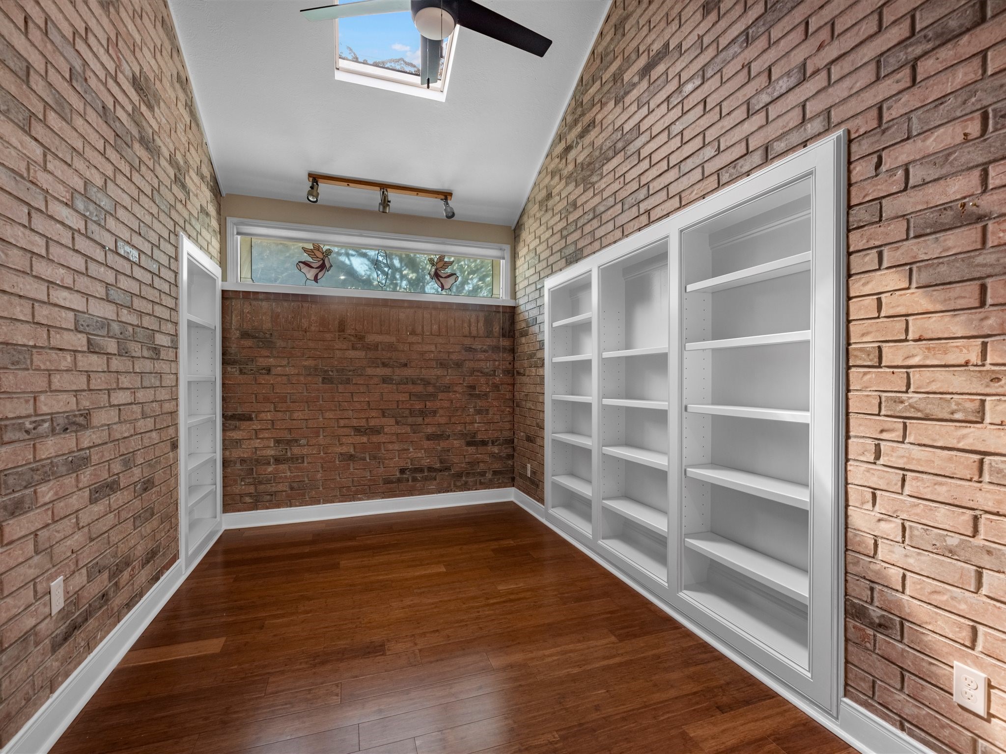 2715 Penmere Court Property Photo 13