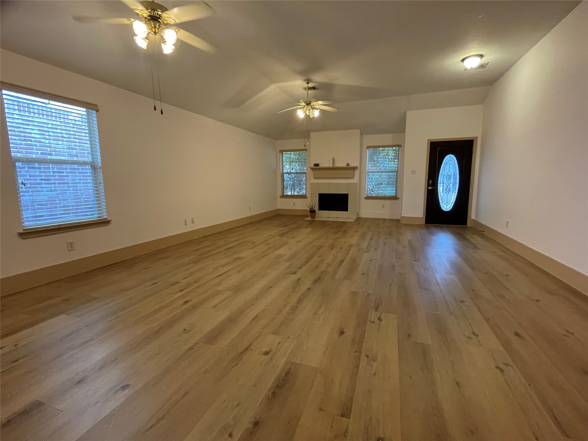 20718 Stewart Crest Lane Property Photo 4