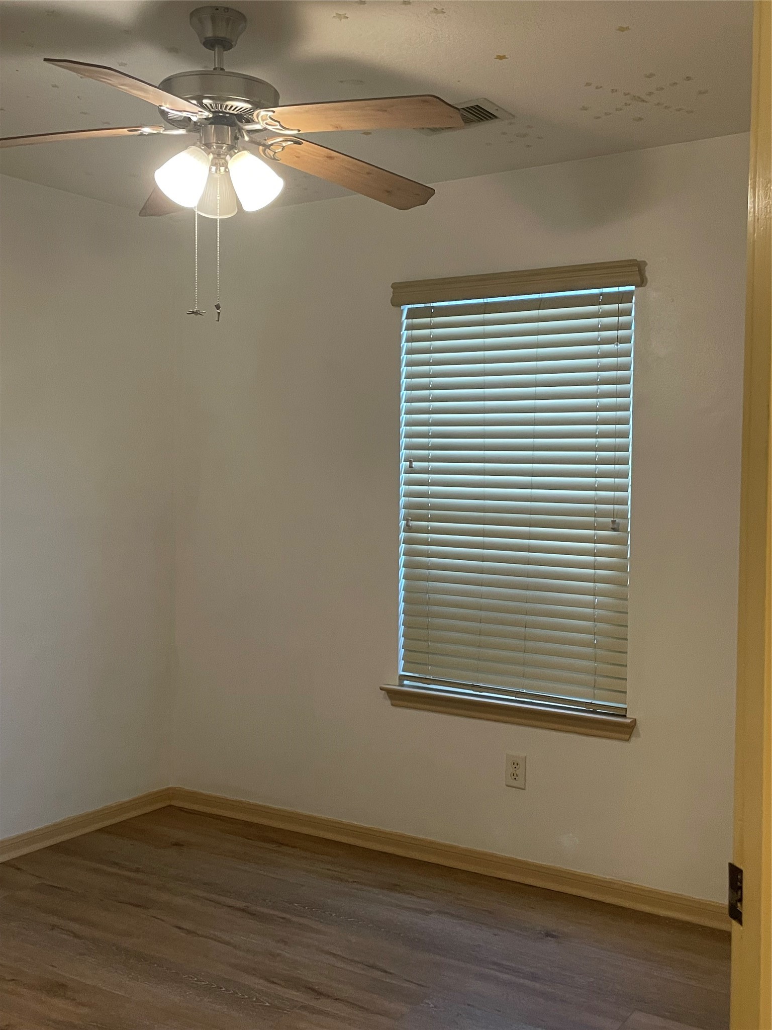 20718 Stewart Crest Lane Property Photo 12