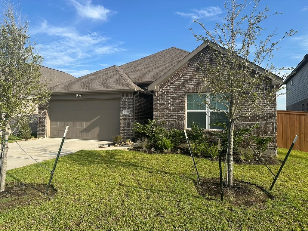 4720 Peony Green Drive Property Photo 1