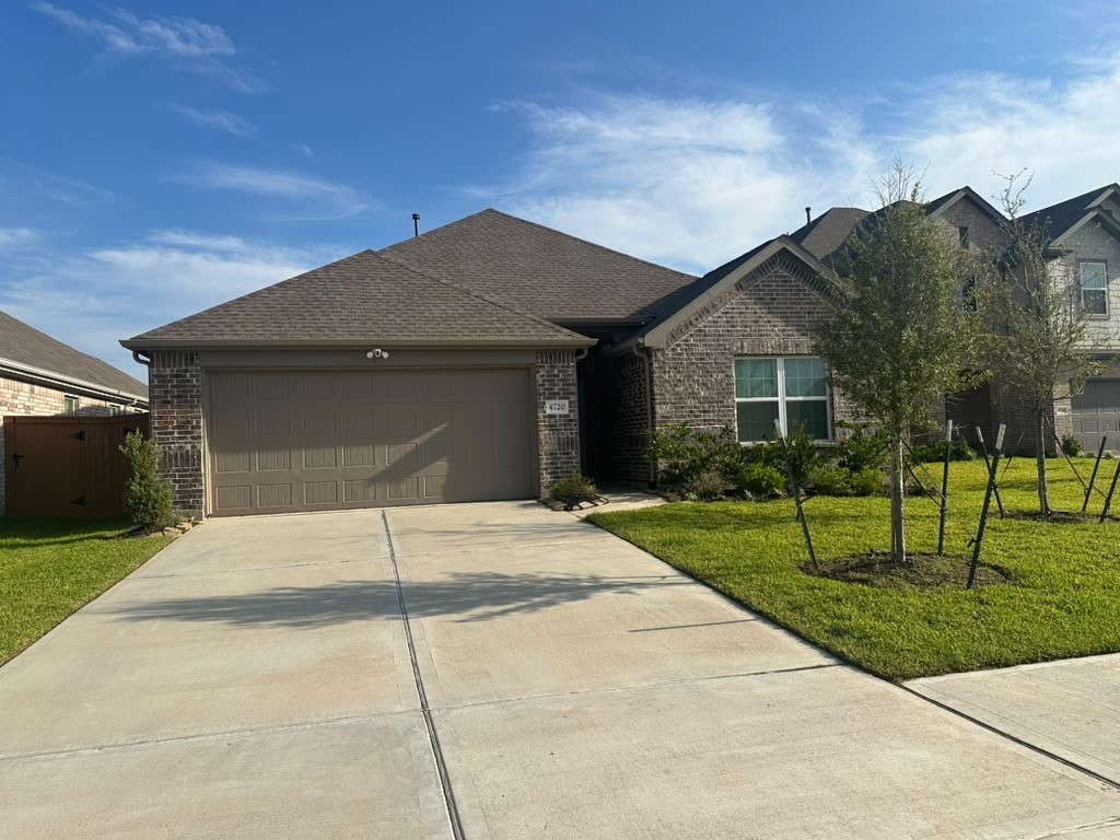 4720 Peony Green Drive Property Photo 4
