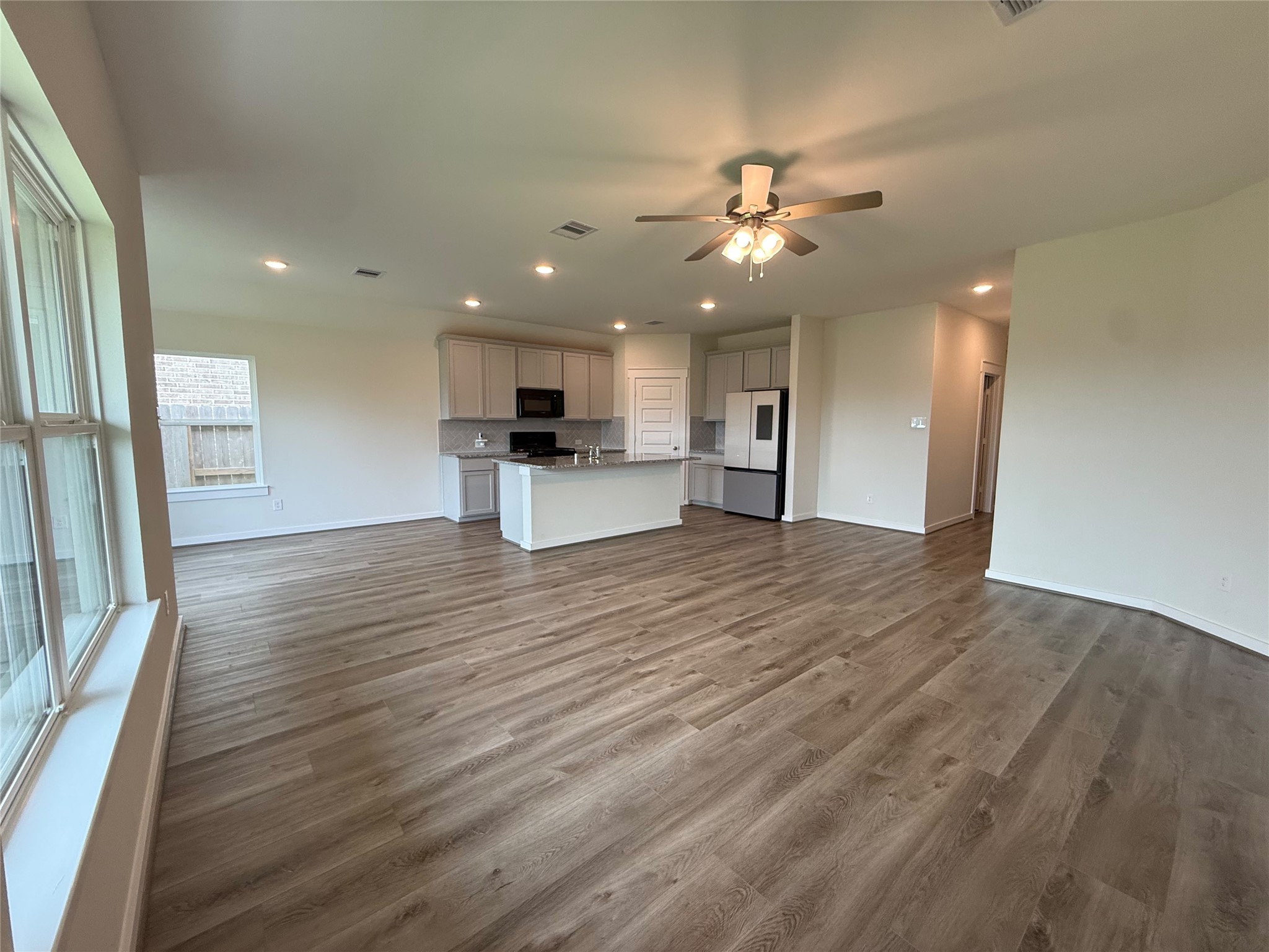 4720 Peony Green Drive Property Photo 6