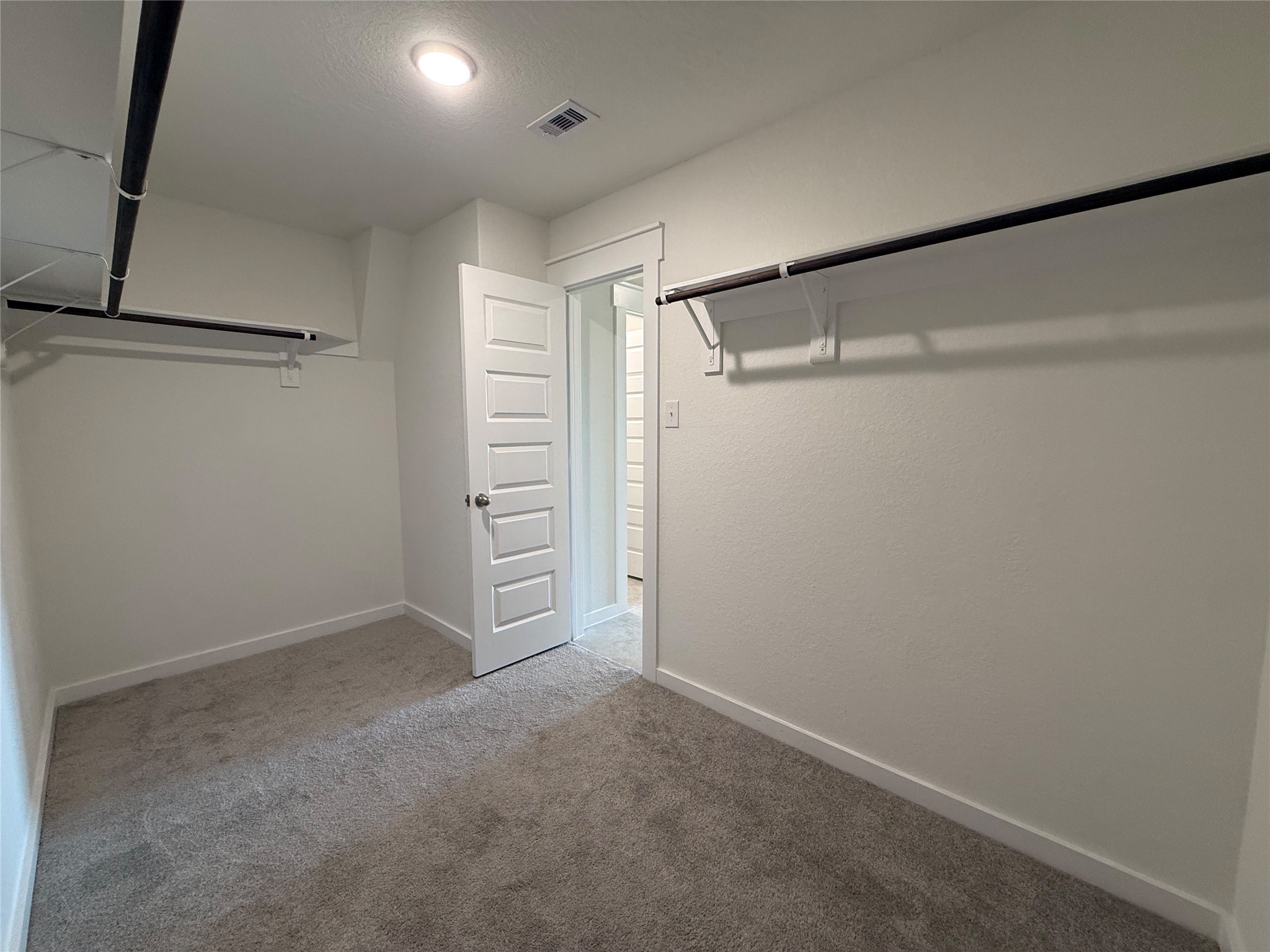 4720 Peony Green Drive Property Photo 12