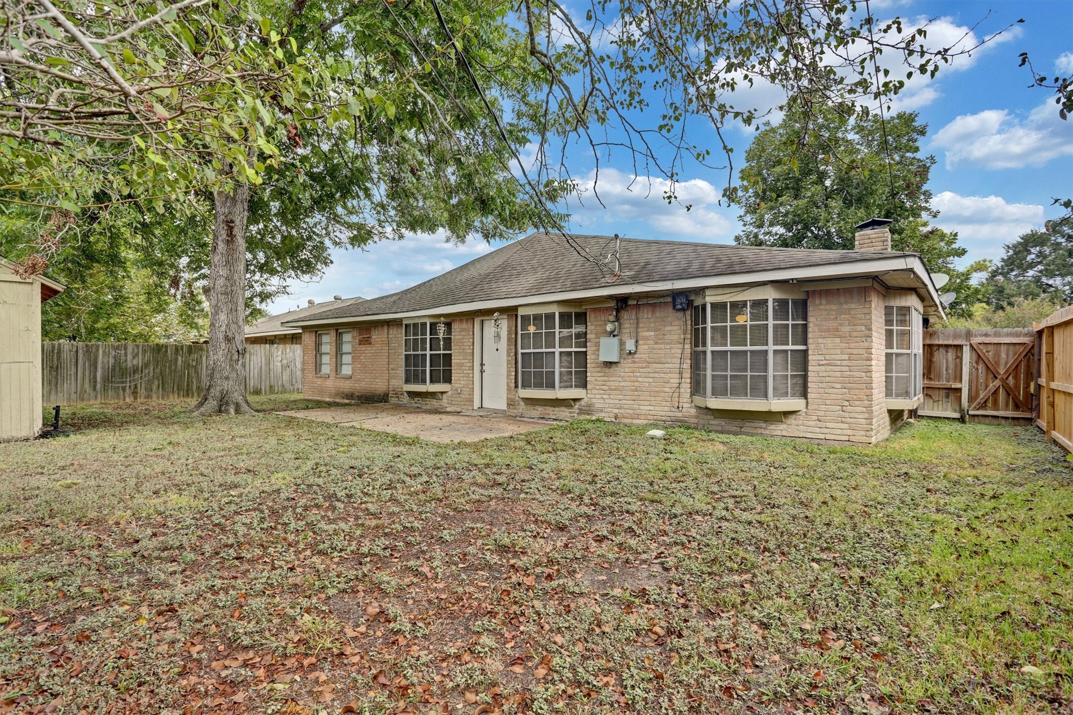 6131 Tiffany Drive Property Photo 3