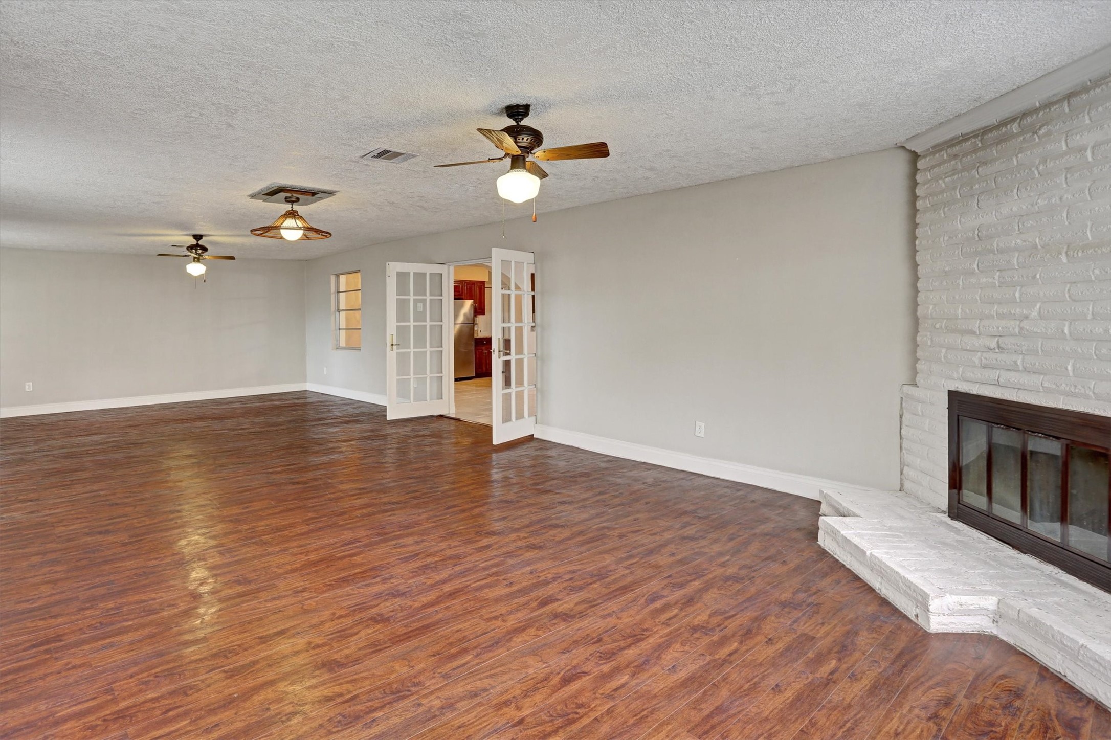 6131 Tiffany Drive Property Photo 5