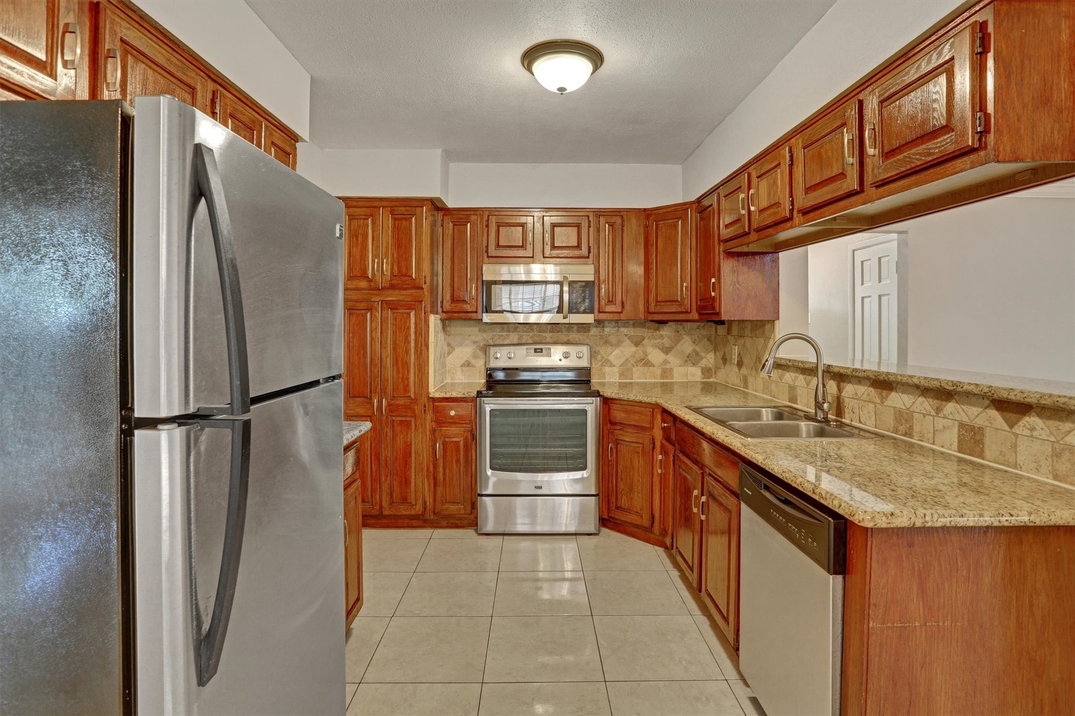 6131 Tiffany Drive Property Photo 9