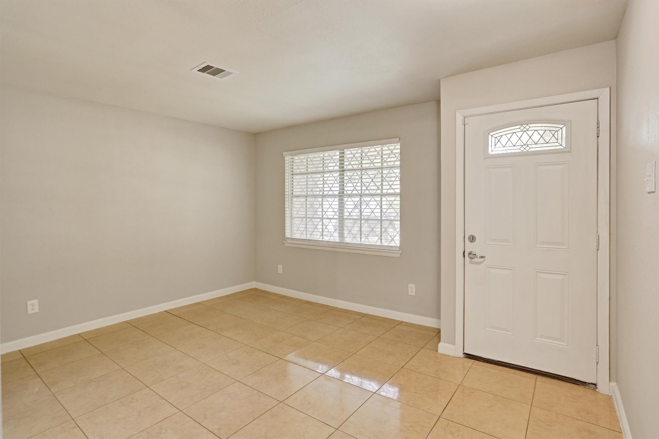 6131 Tiffany Drive Property Photo 10