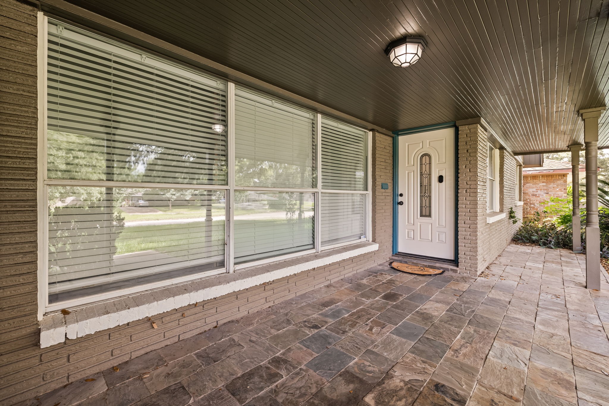 5018 Willowbend Boulevard Property Photo 5