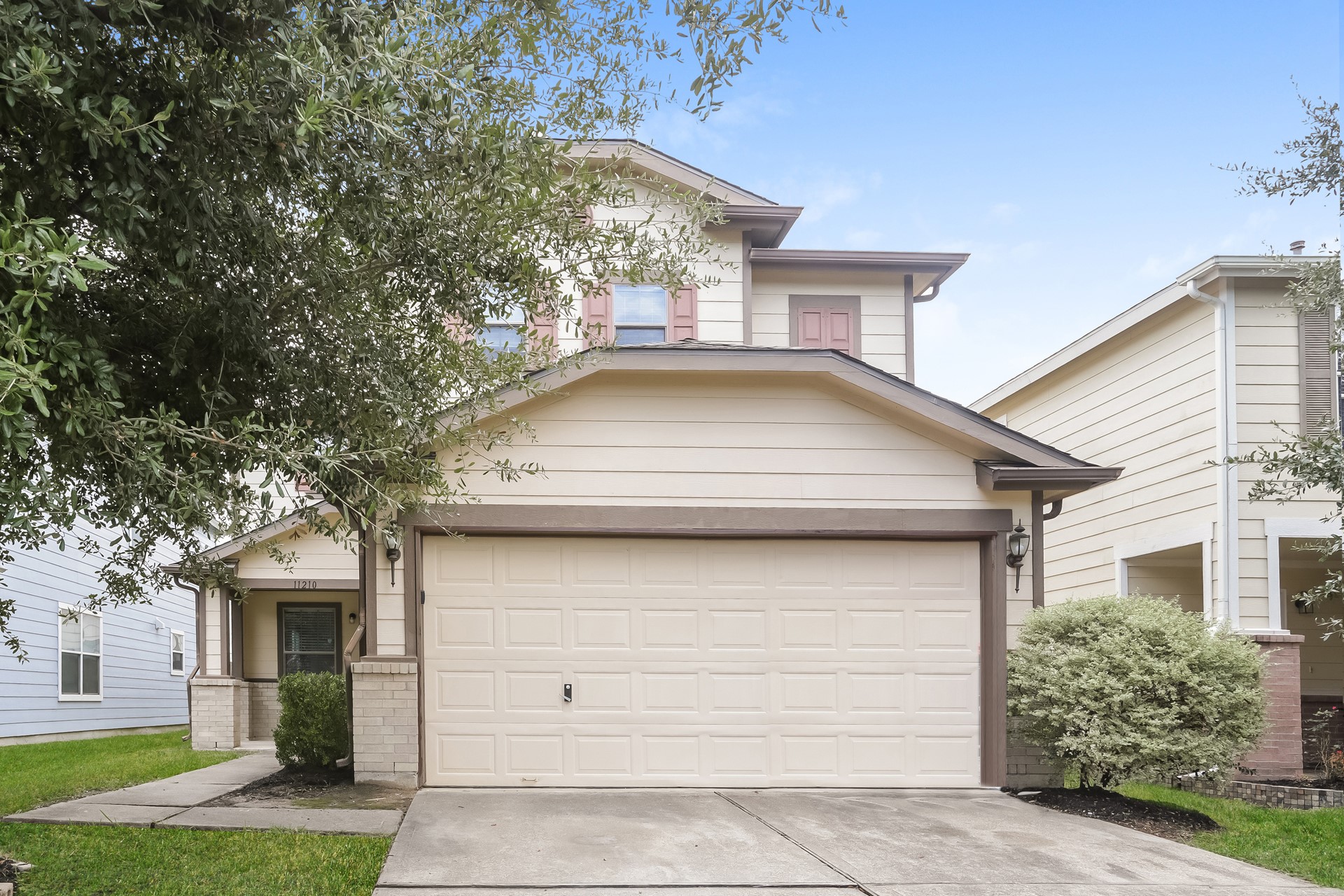 11210 Flying Geese Lane Property Photo 1