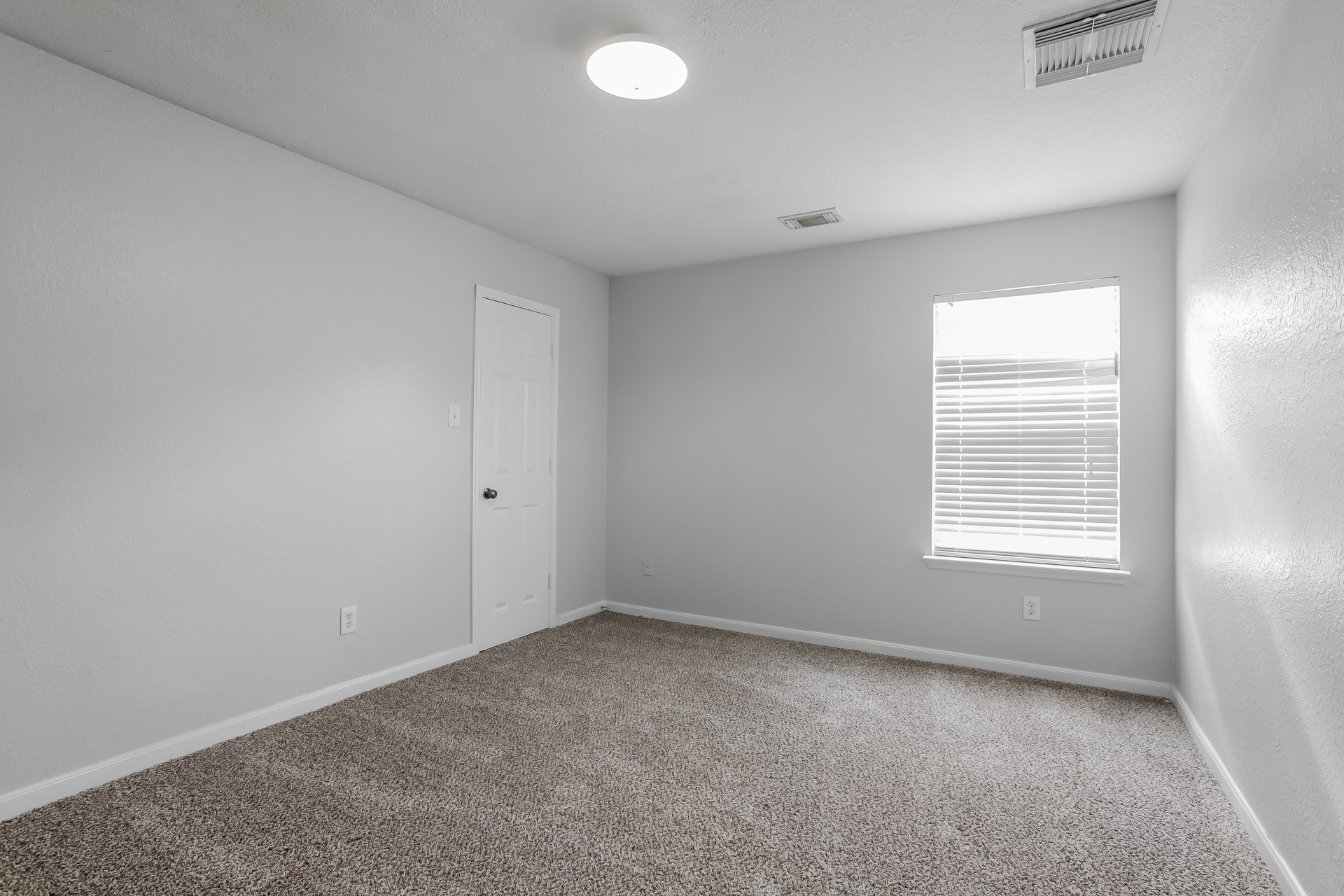 11210 Flying Geese Lane Property Photo 14