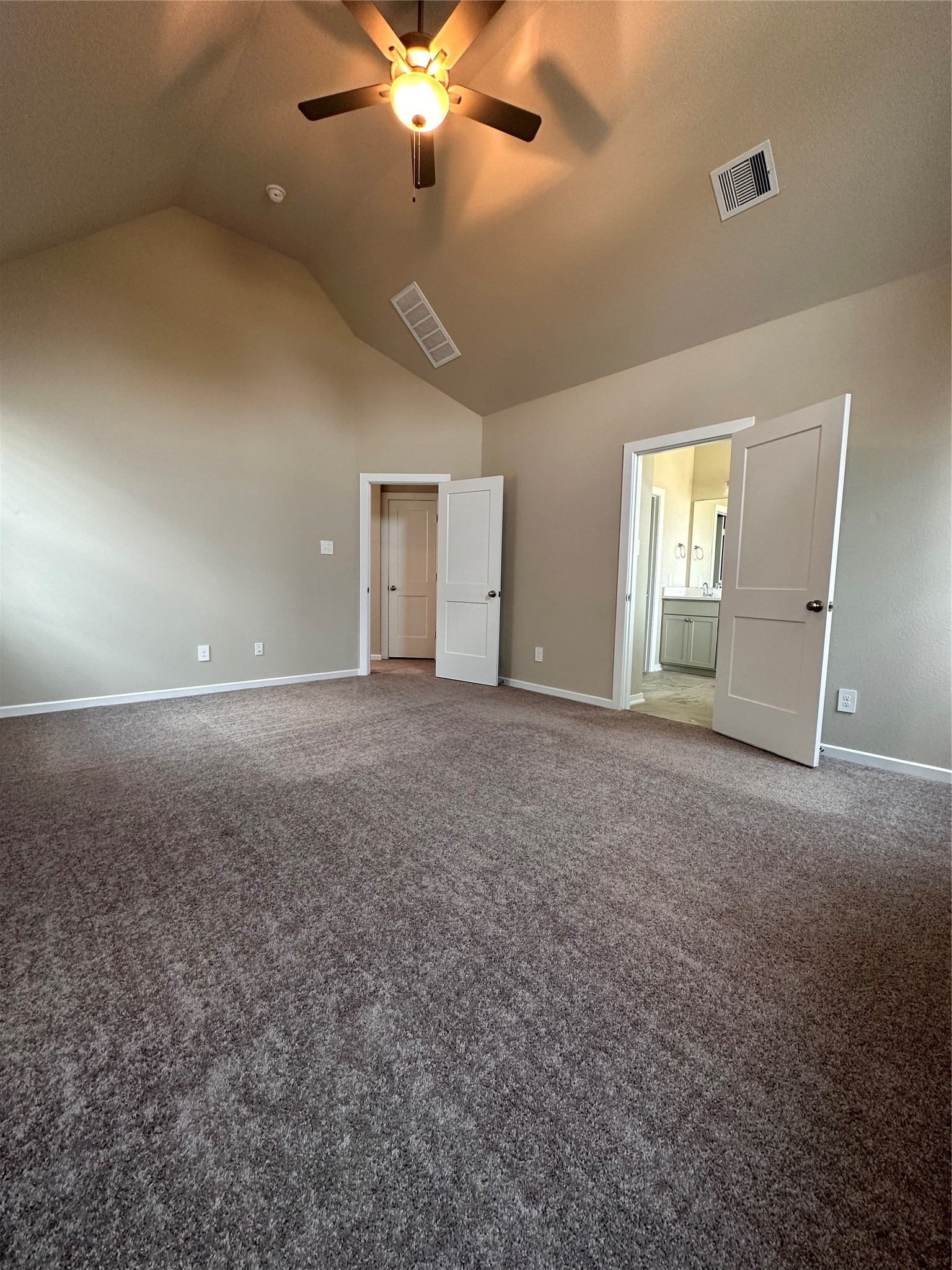 1523 Rustling Creek Drive Property Photo 10