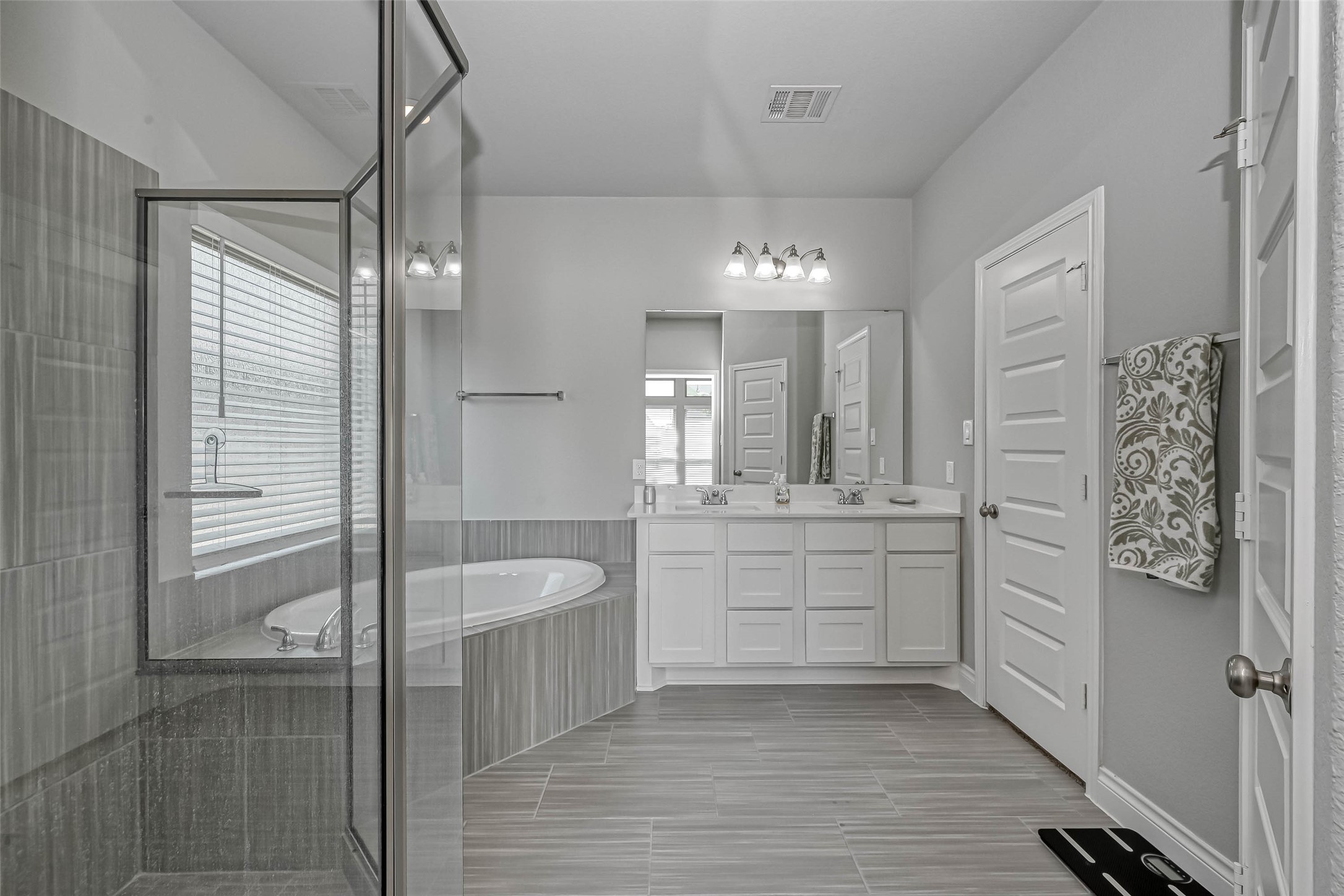 6935 Goldstrum Way Property Photo 22