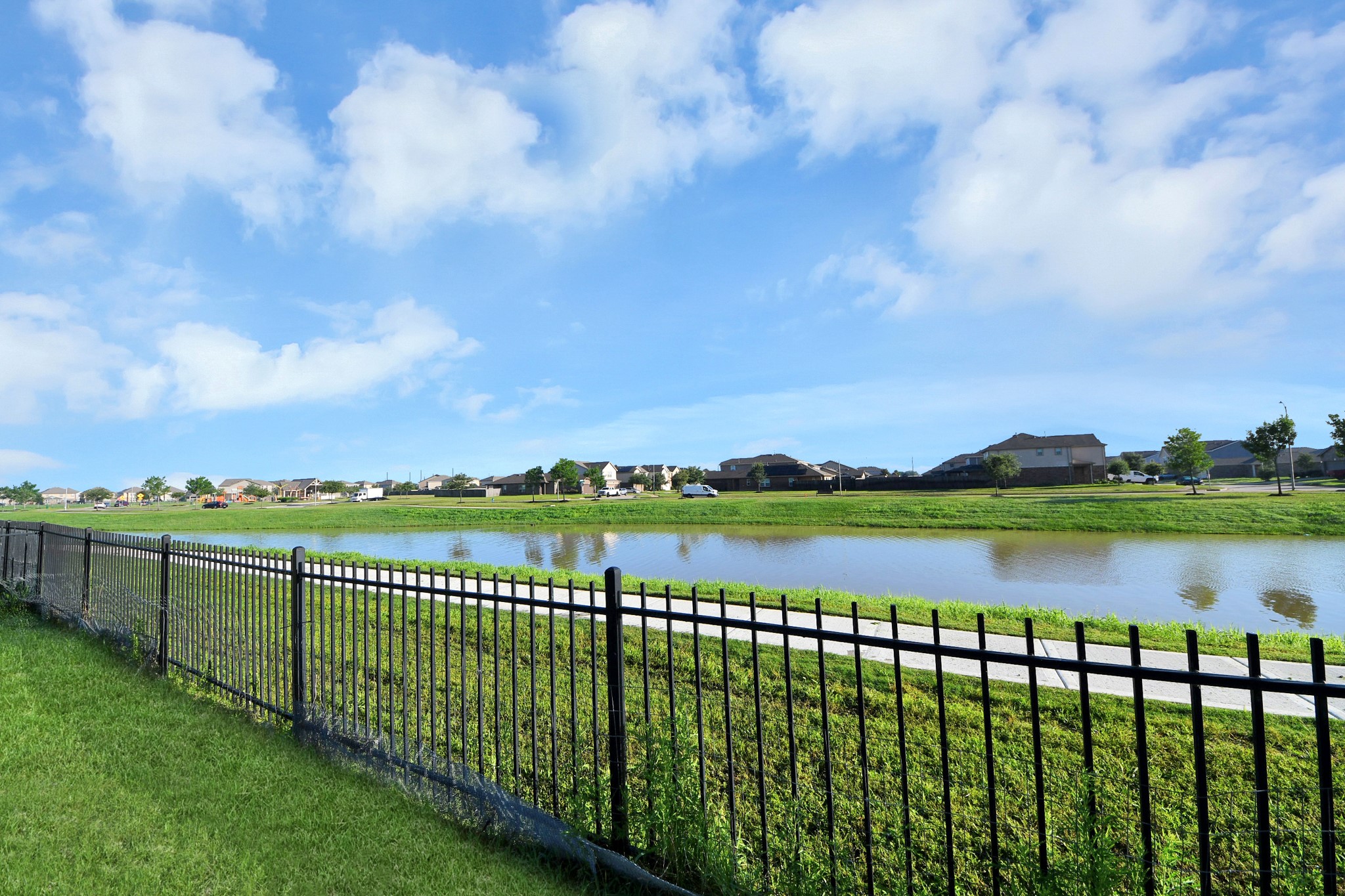 25118 Squire Knoll Street Property Photo 1