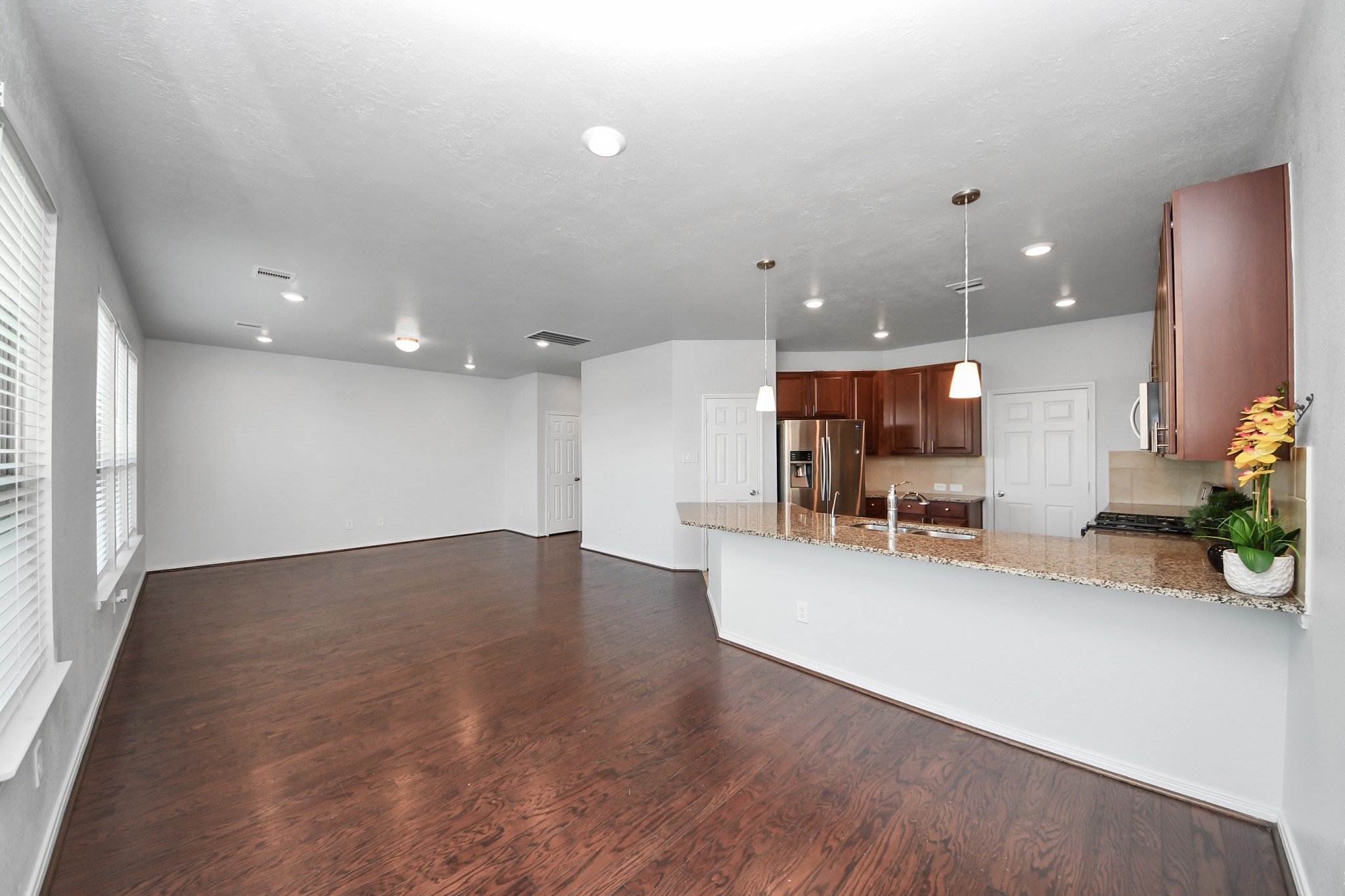 25118 Squire Knoll Street Property Photo 10