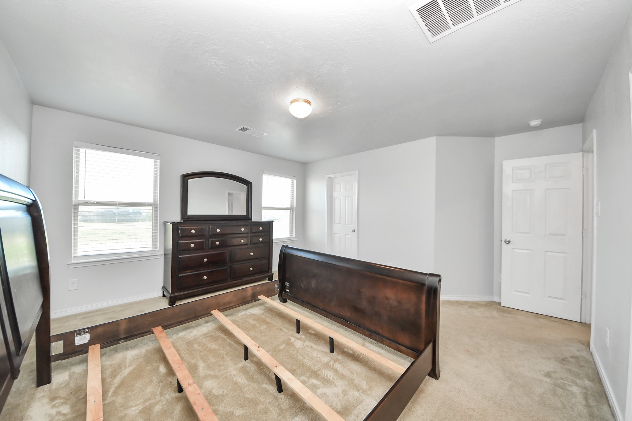 25118 Squire Knoll Street Property Photo 23
