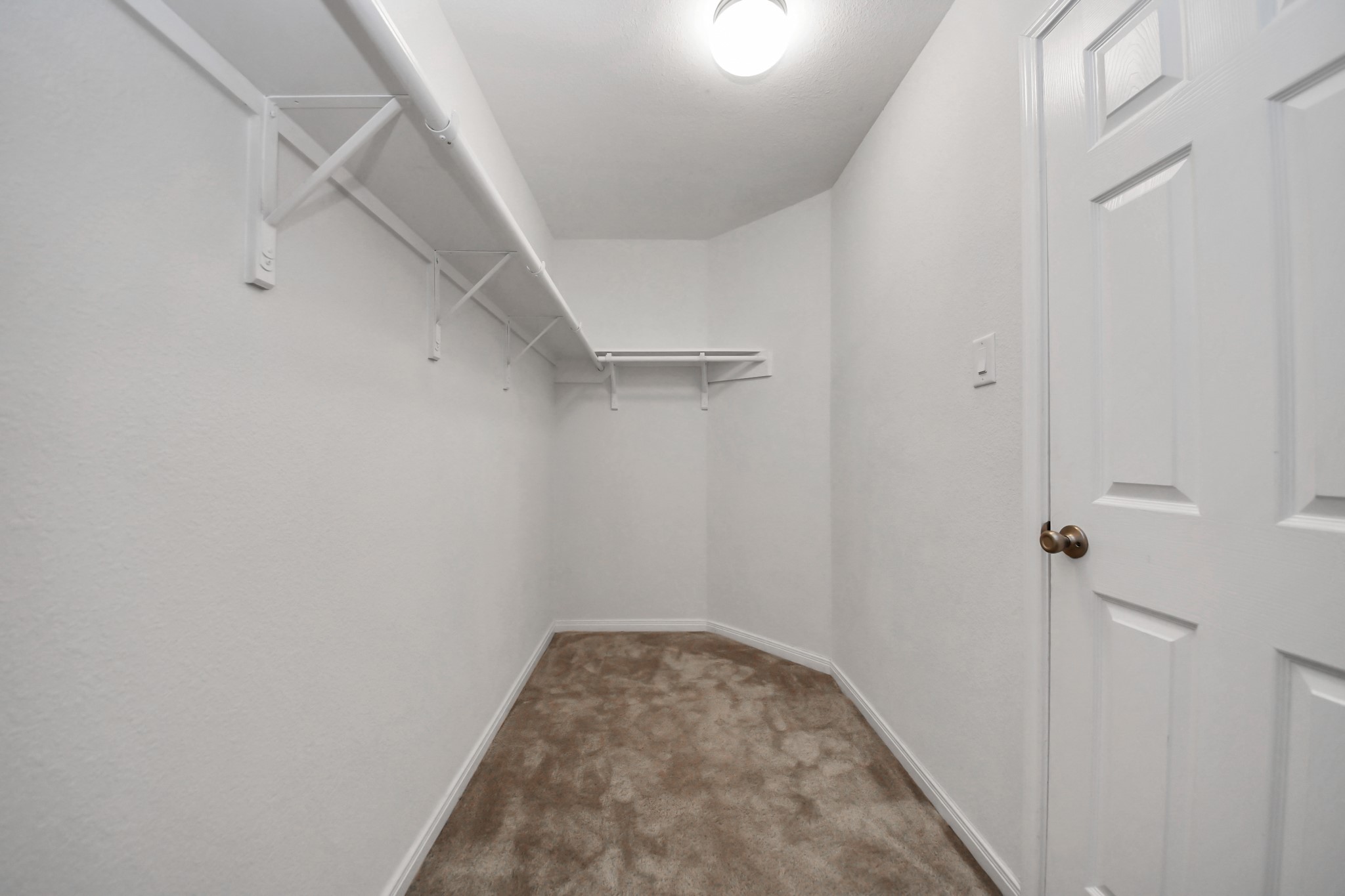 25118 Squire Knoll Street Property Photo 28