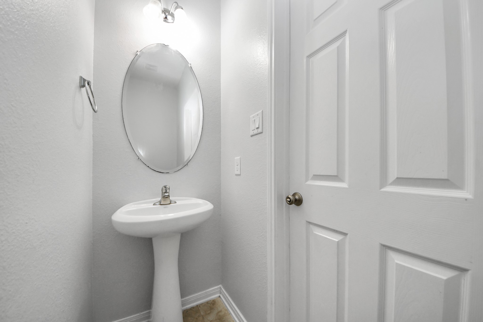 25118 Squire Knoll Street Property Photo 36