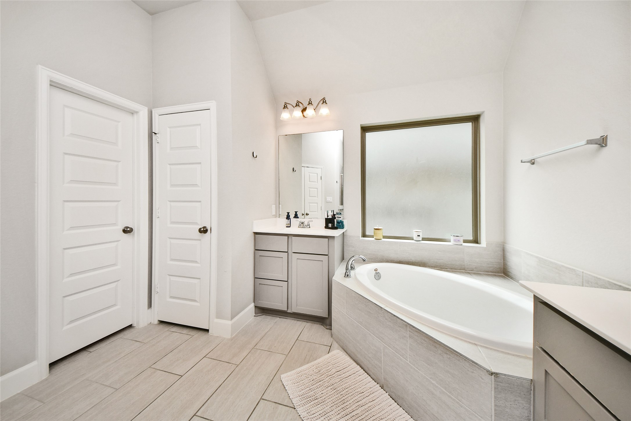 2206 Forest Trace Lane Property Photo 23