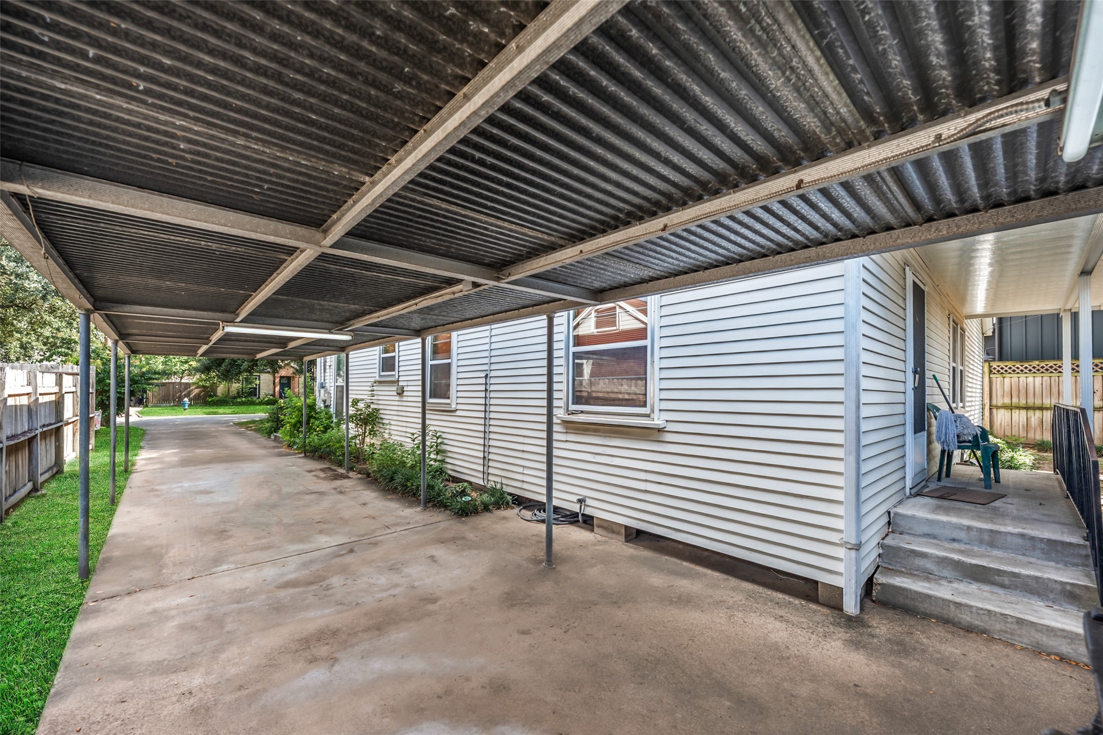 314 Gale Street Property Photo 4