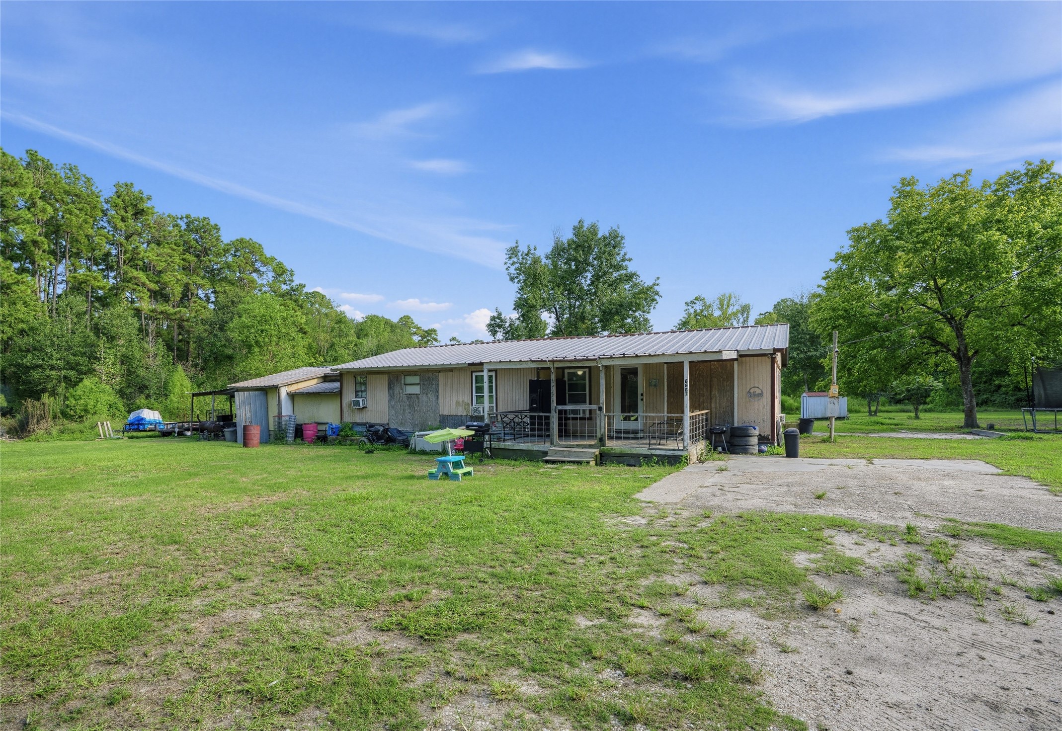 16887 Main Street Property Photo 10