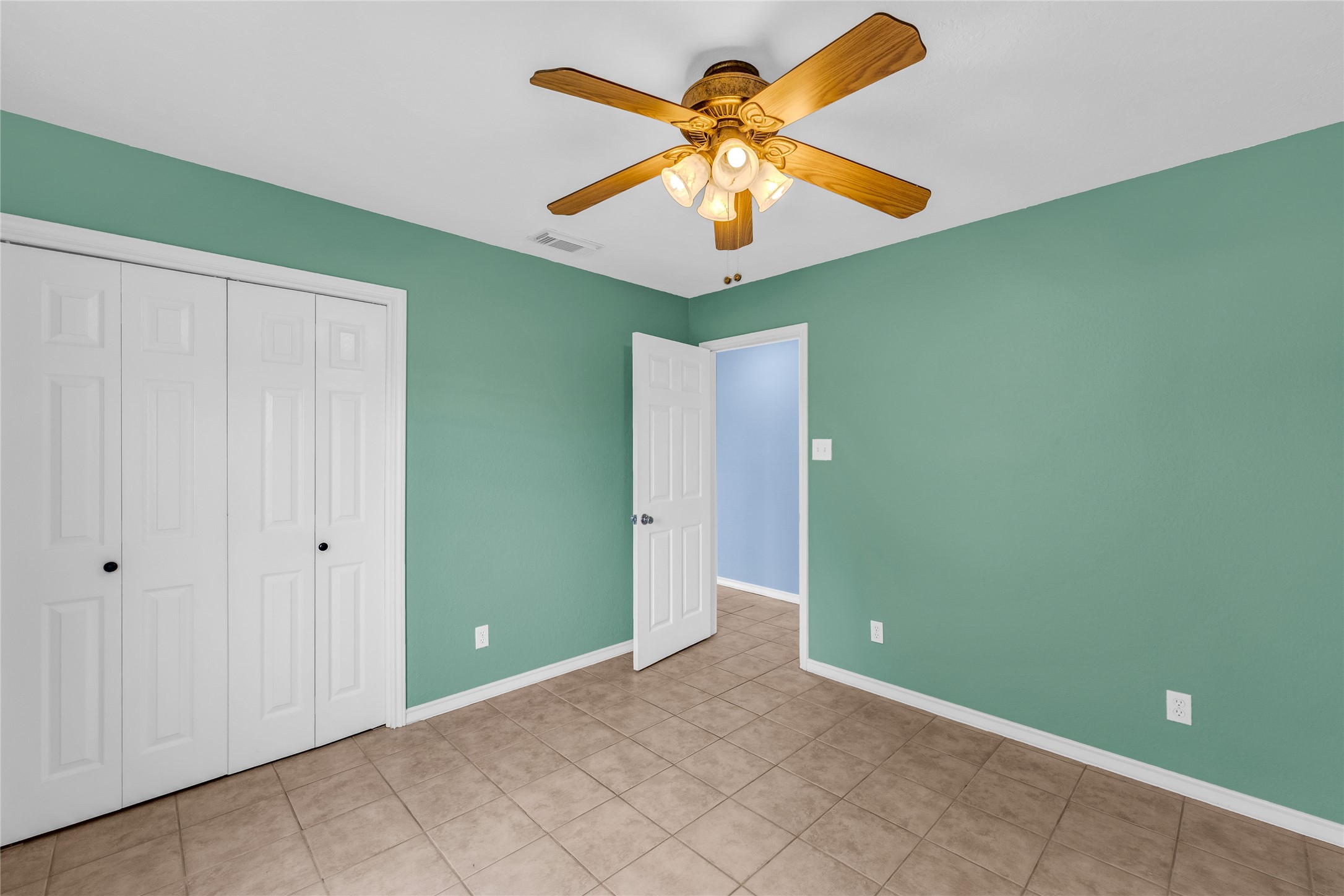16526 Nassau Way Property Photo 16