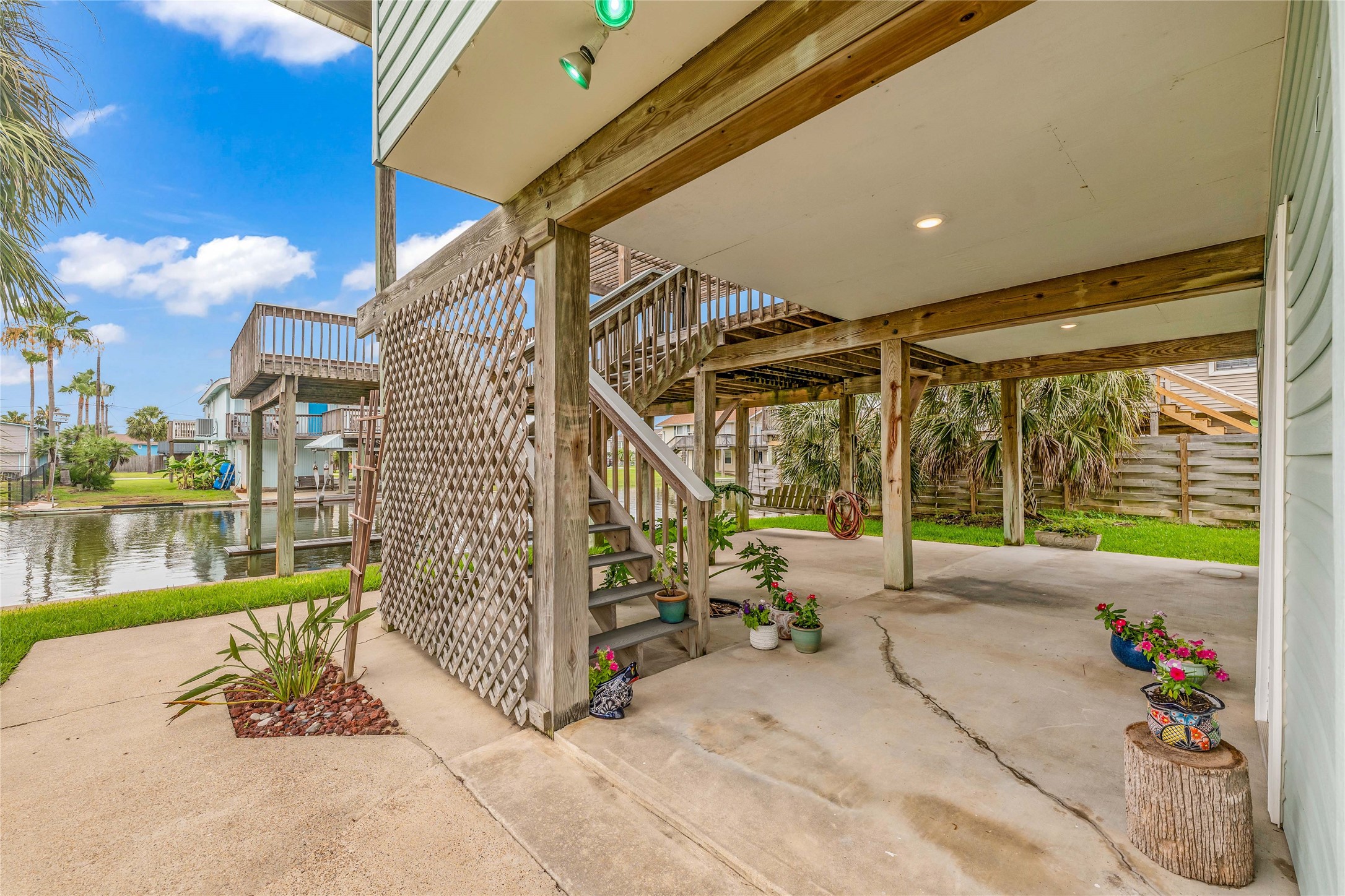 16526 Nassau Way Property Photo 37
