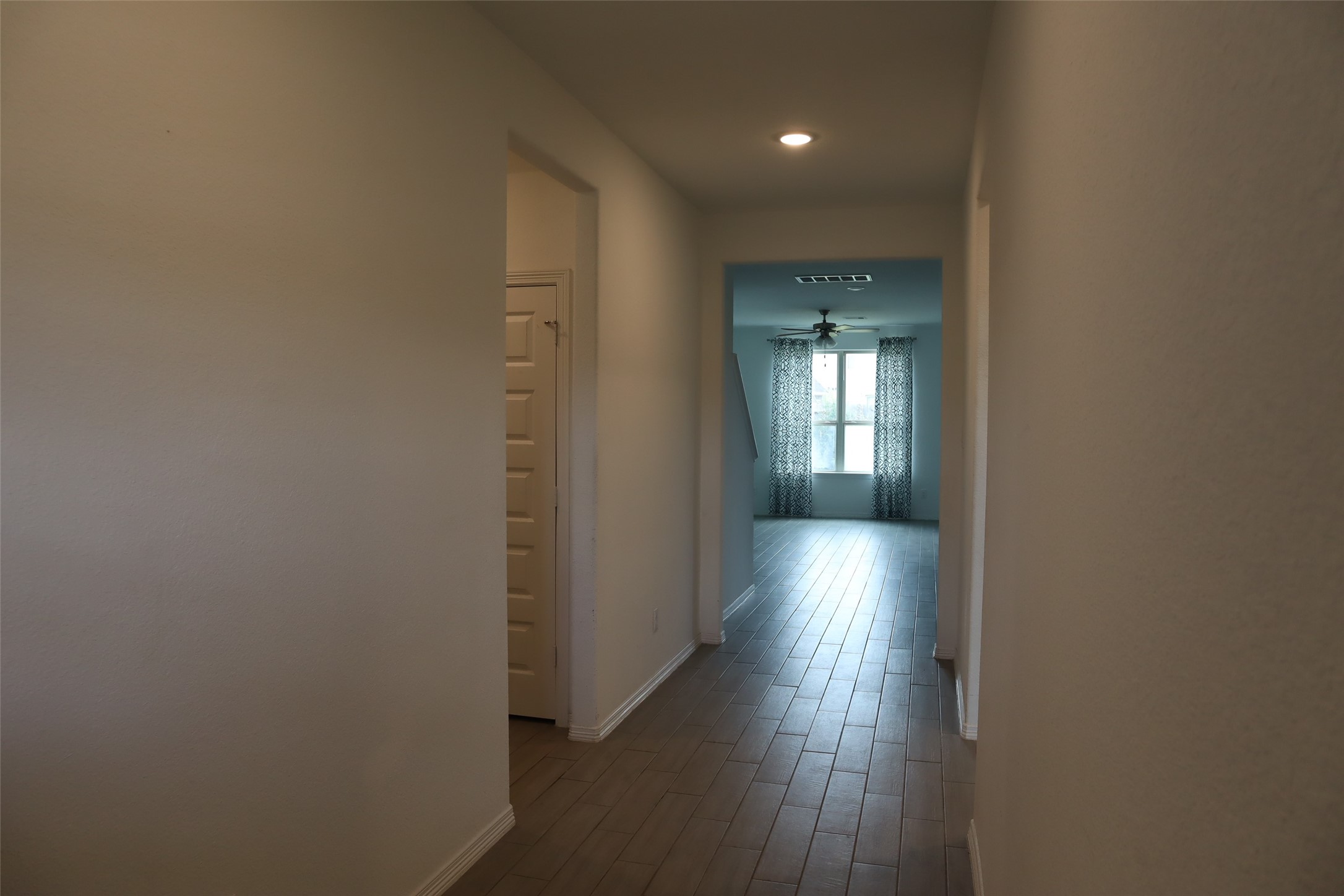 5806 Aurora Greens Lane Property Photo 2