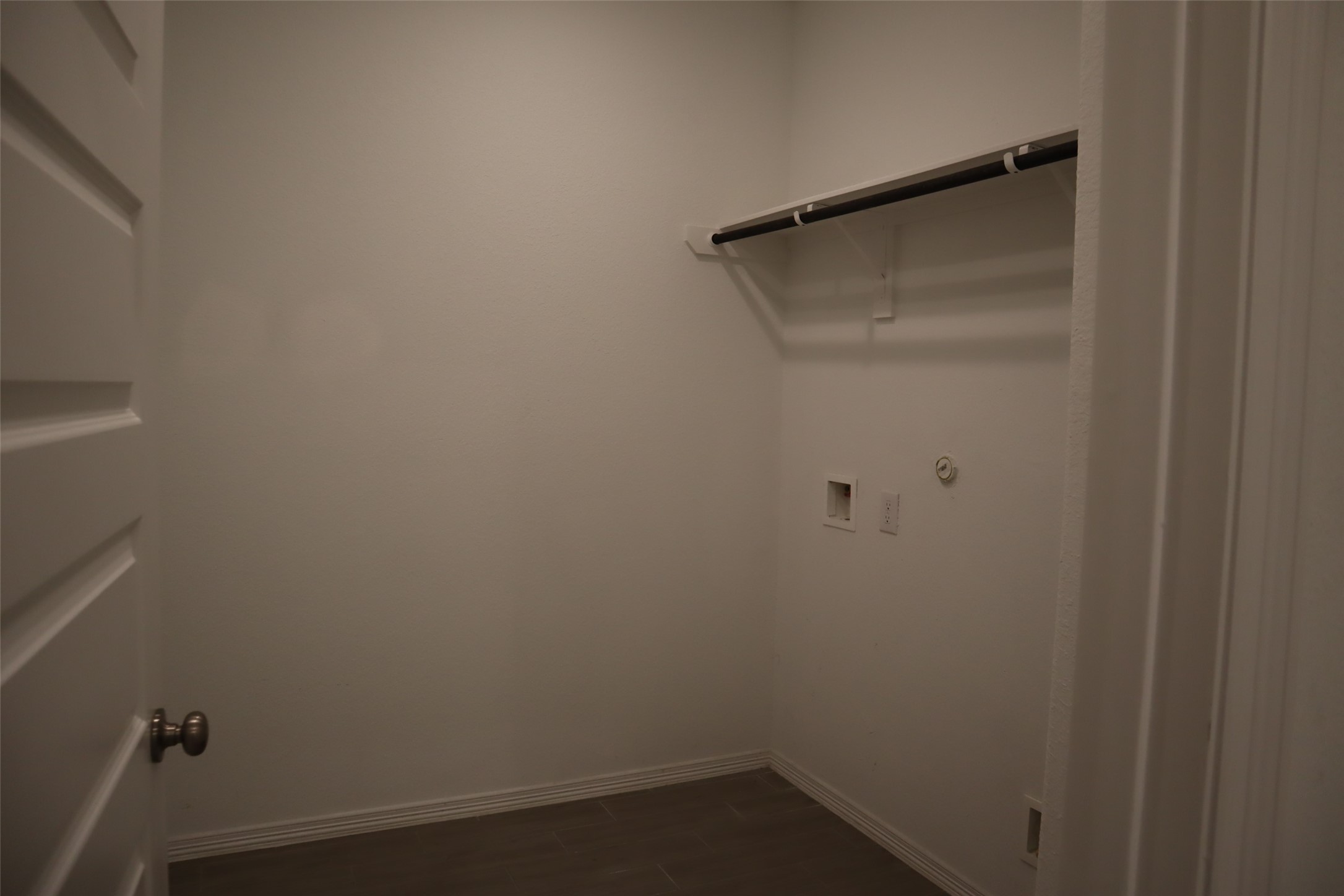 5806 Aurora Greens Lane Property Photo 5